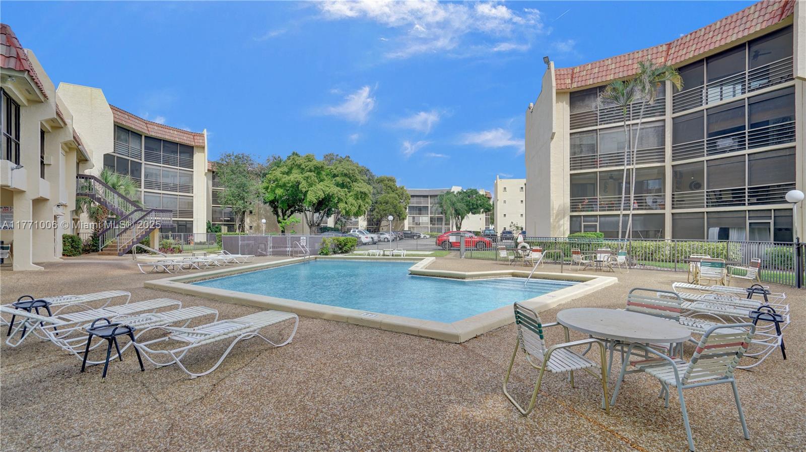 6555 W Broward Blvd # 209