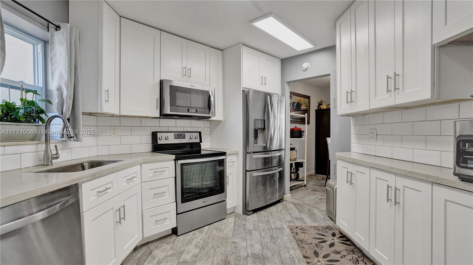 6555 W Broward Blvd # 209