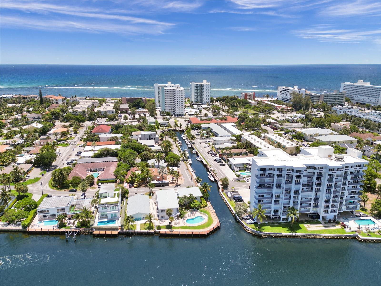 1705 N Riverside Dr # 1