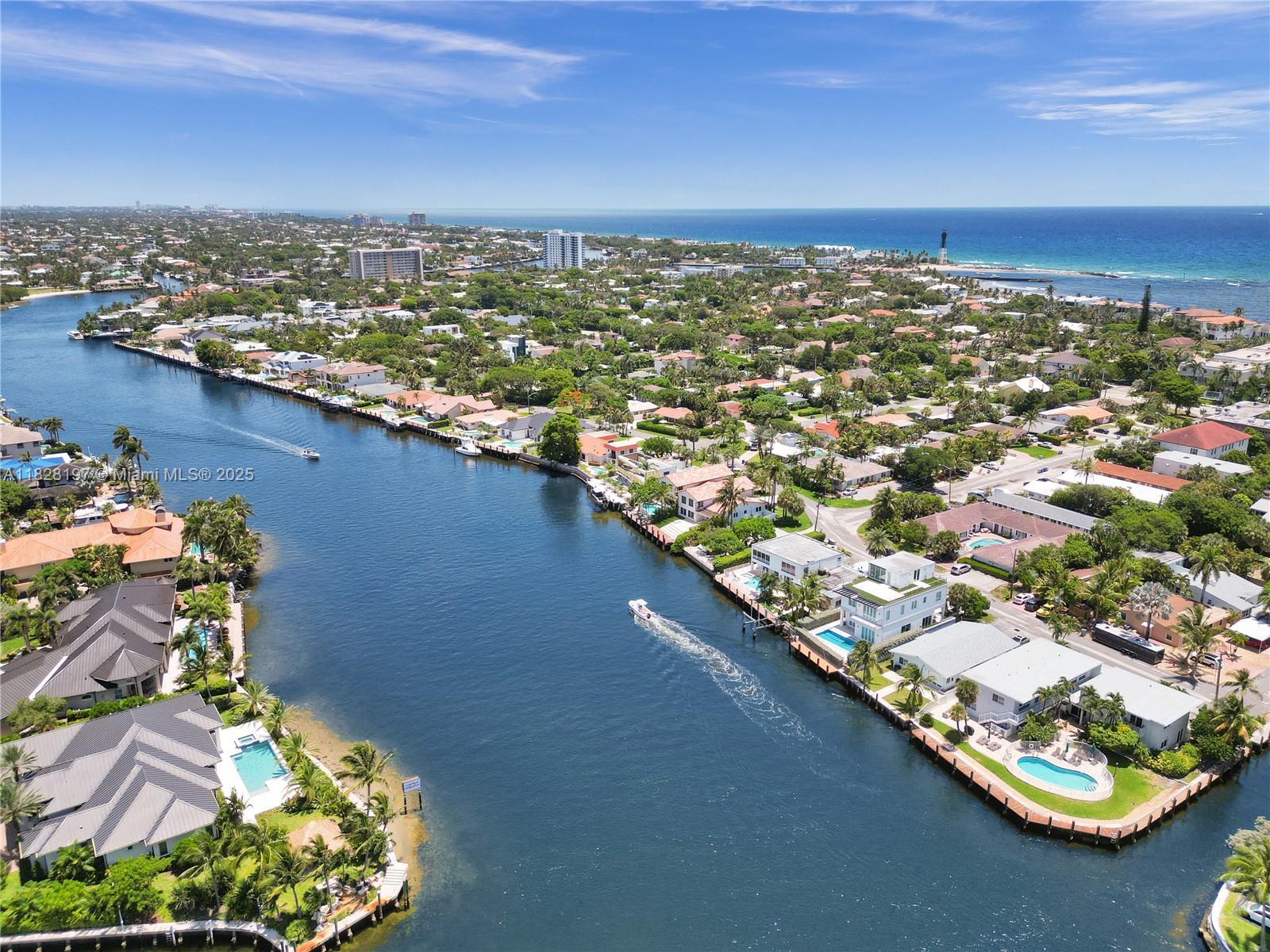 1705 N Riverside Dr # 1
