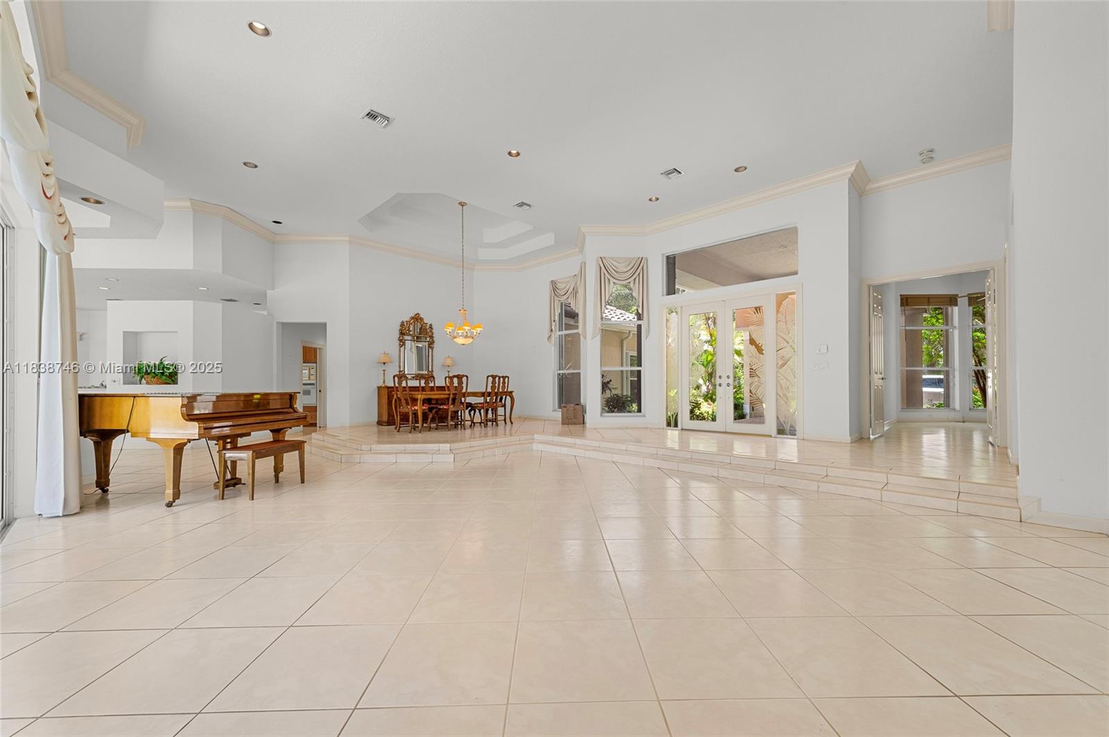 3833 Pine Lake Dr