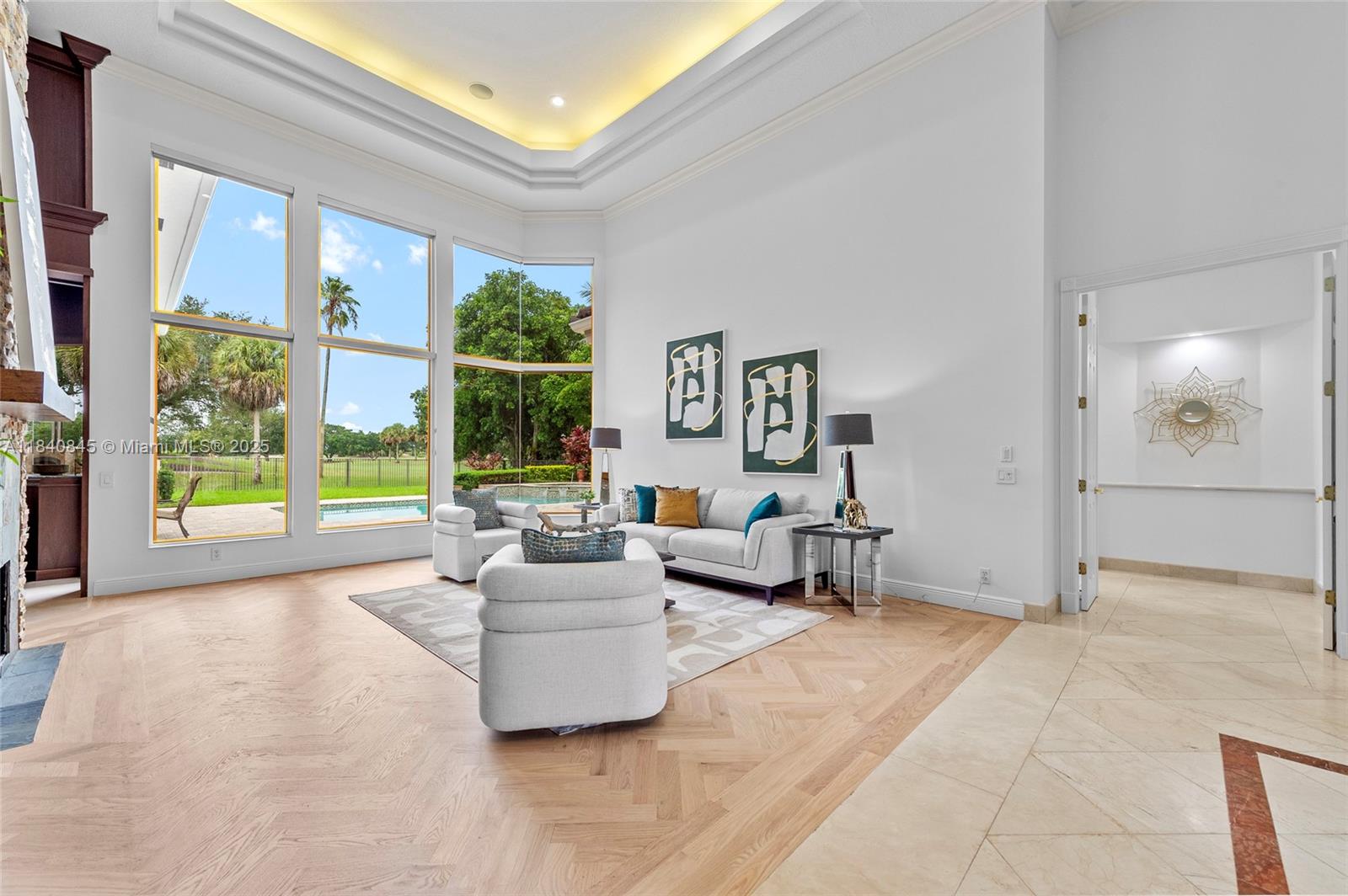 2684 Riviera Ct