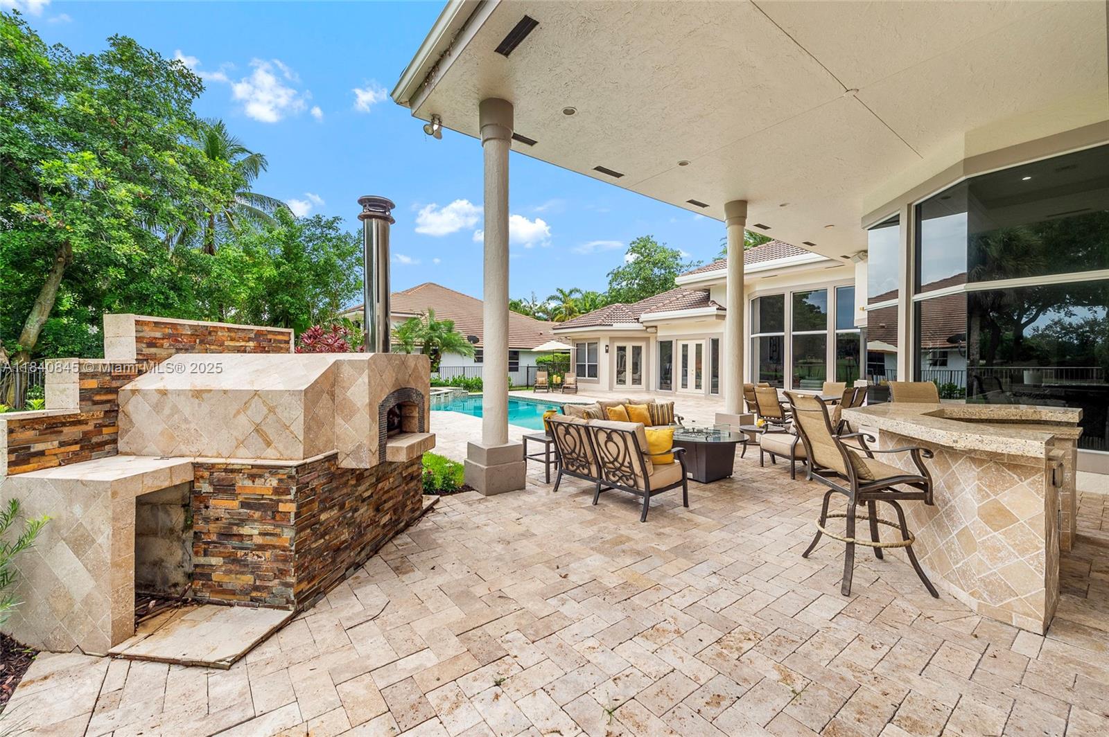 2684 Riviera Ct