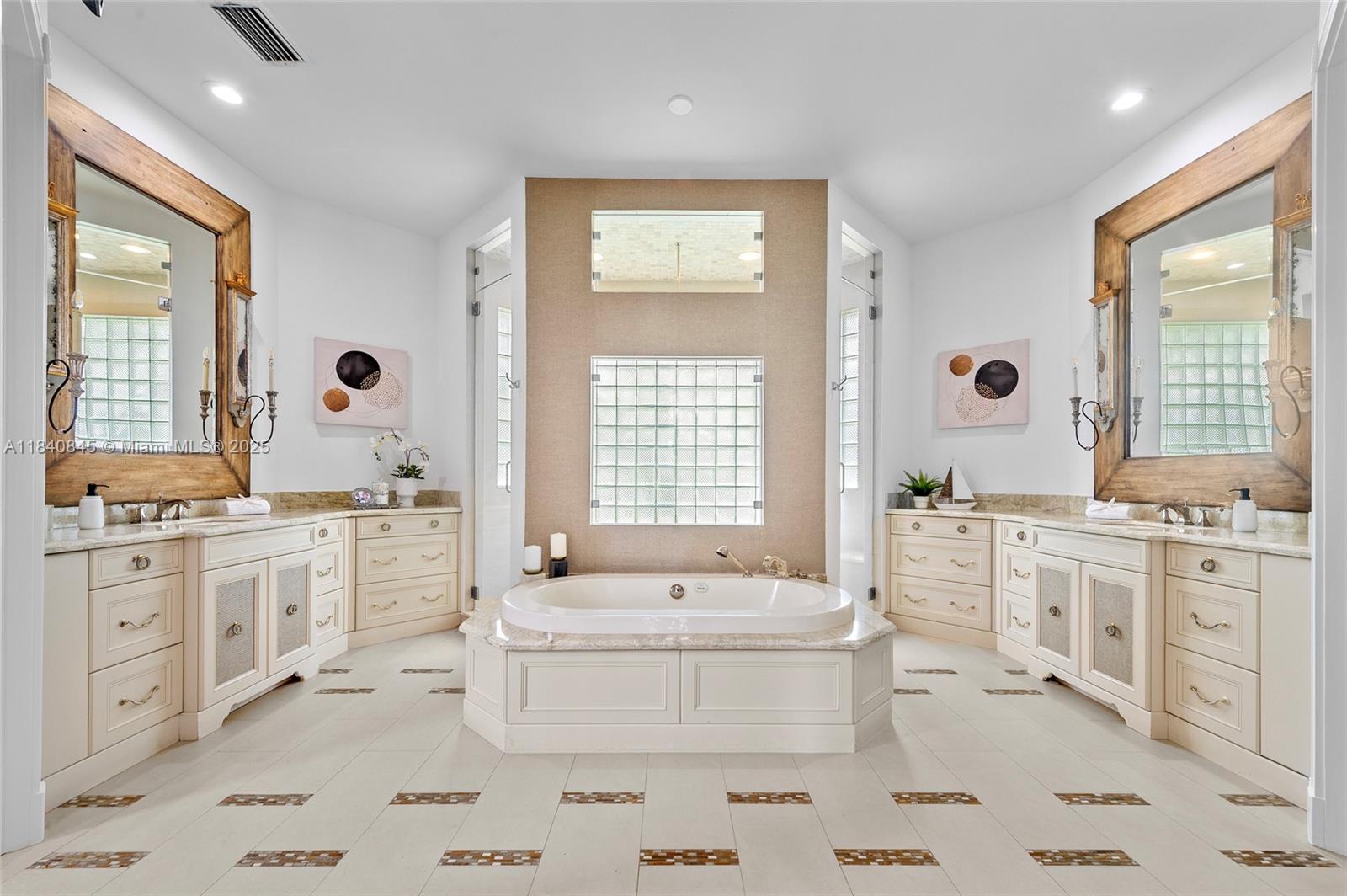 2684 Riviera Ct