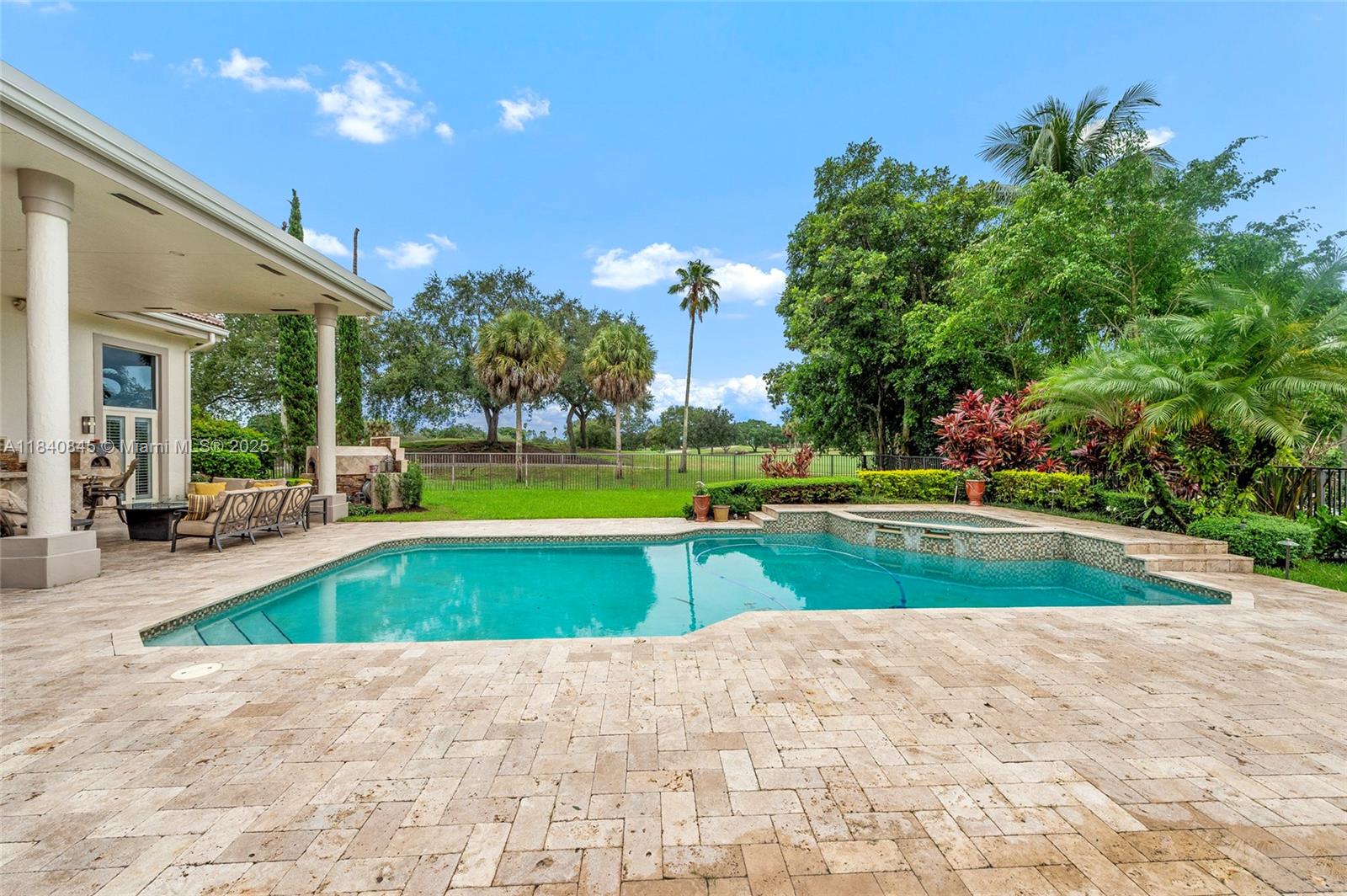 2684 Riviera Ct