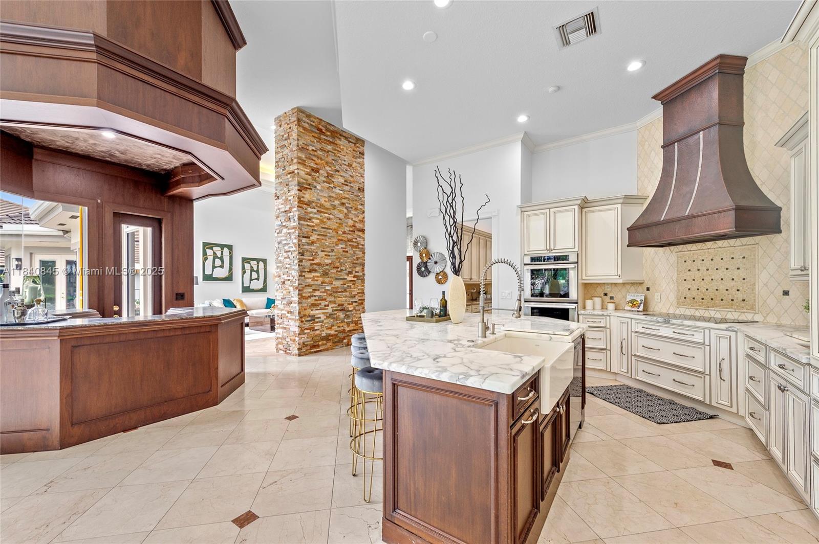 2684 Riviera Ct