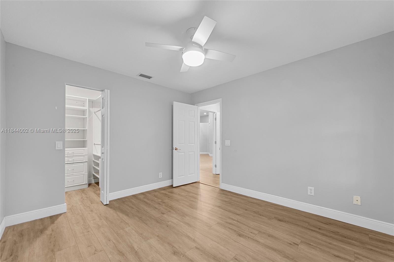 2587 Jardin Ct