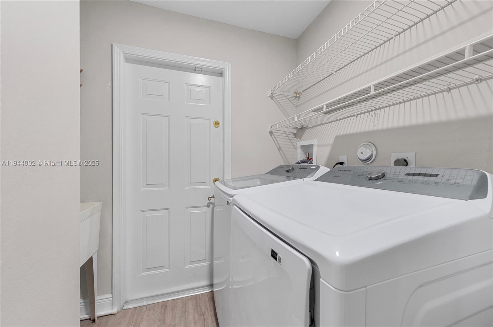 2587 Jardin Ct