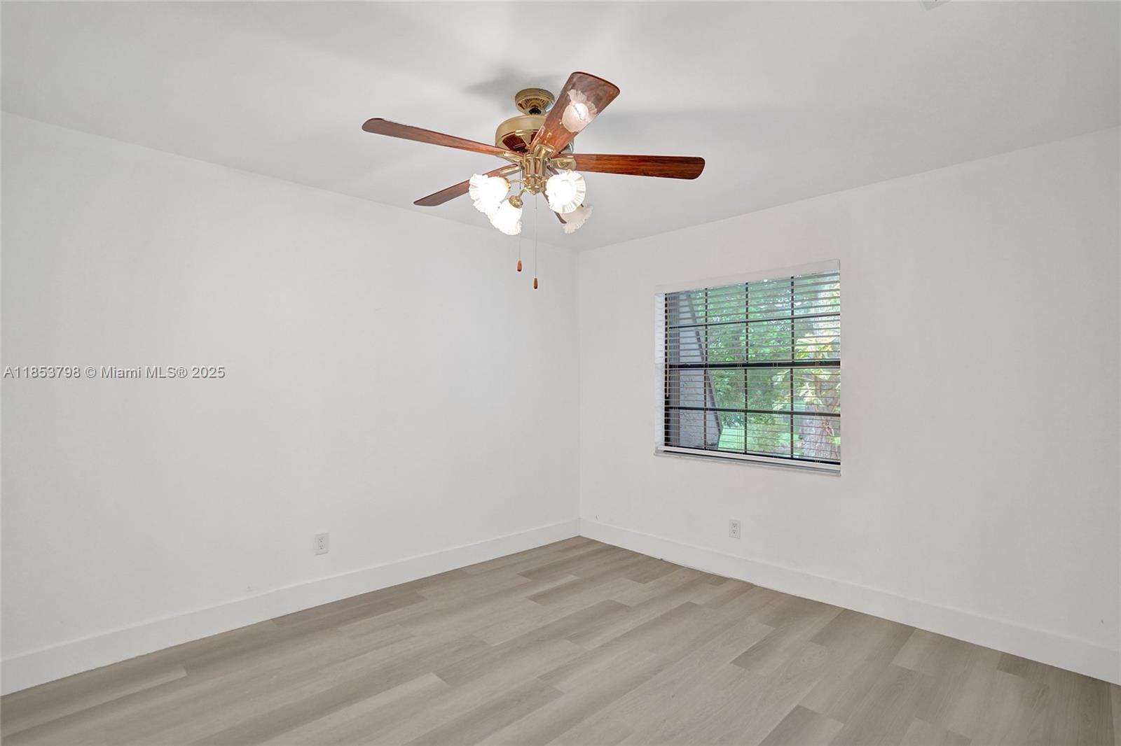 3633 NW 94th Ave # 7G