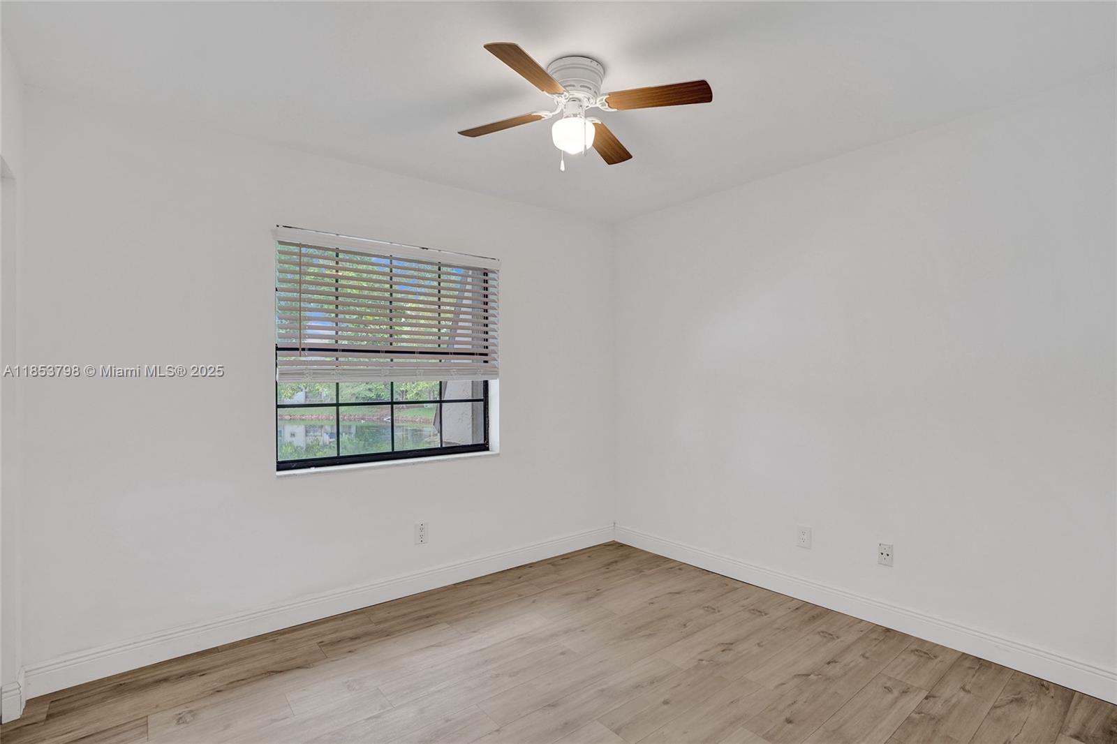 3633 NW 94th Ave # 7G