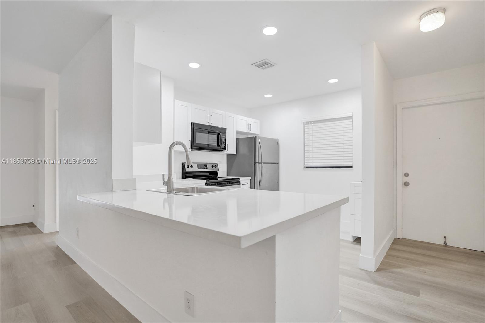 3633 NW 94th Ave # 7G