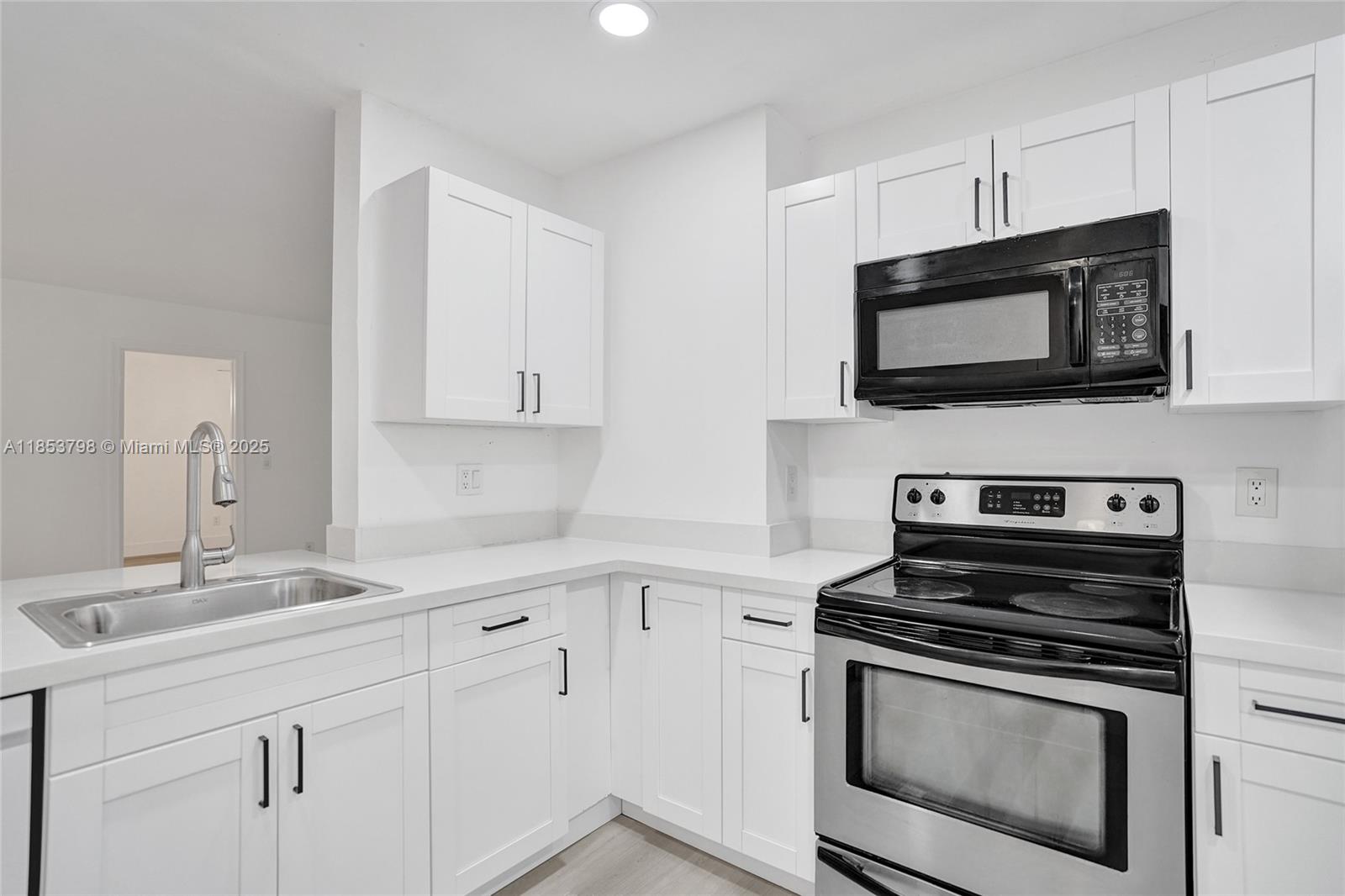 3633 NW 94th Ave # 7G