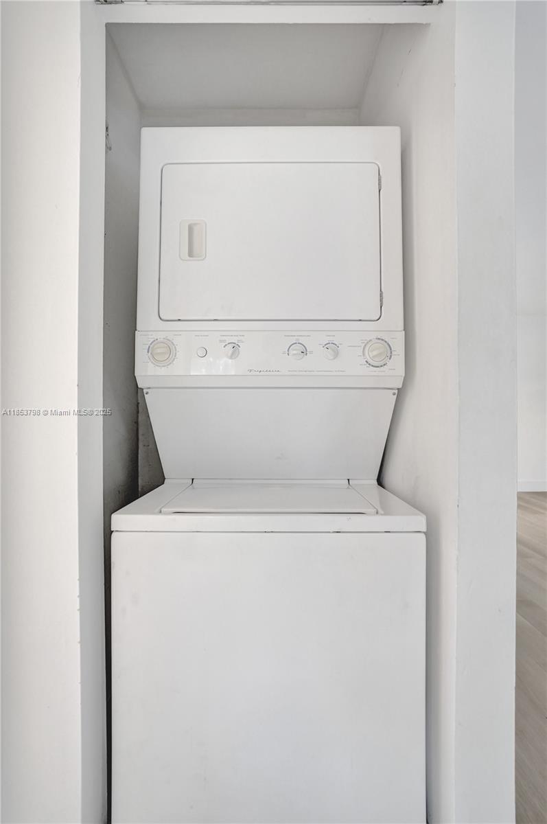 3633 NW 94th Ave # 7G