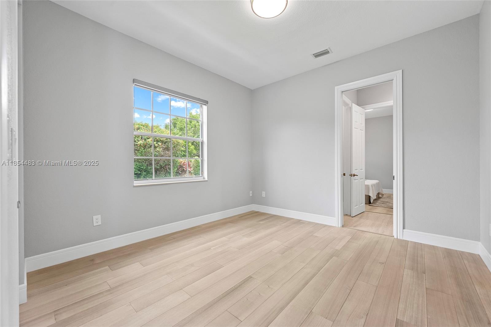 12590 N Winners Cir