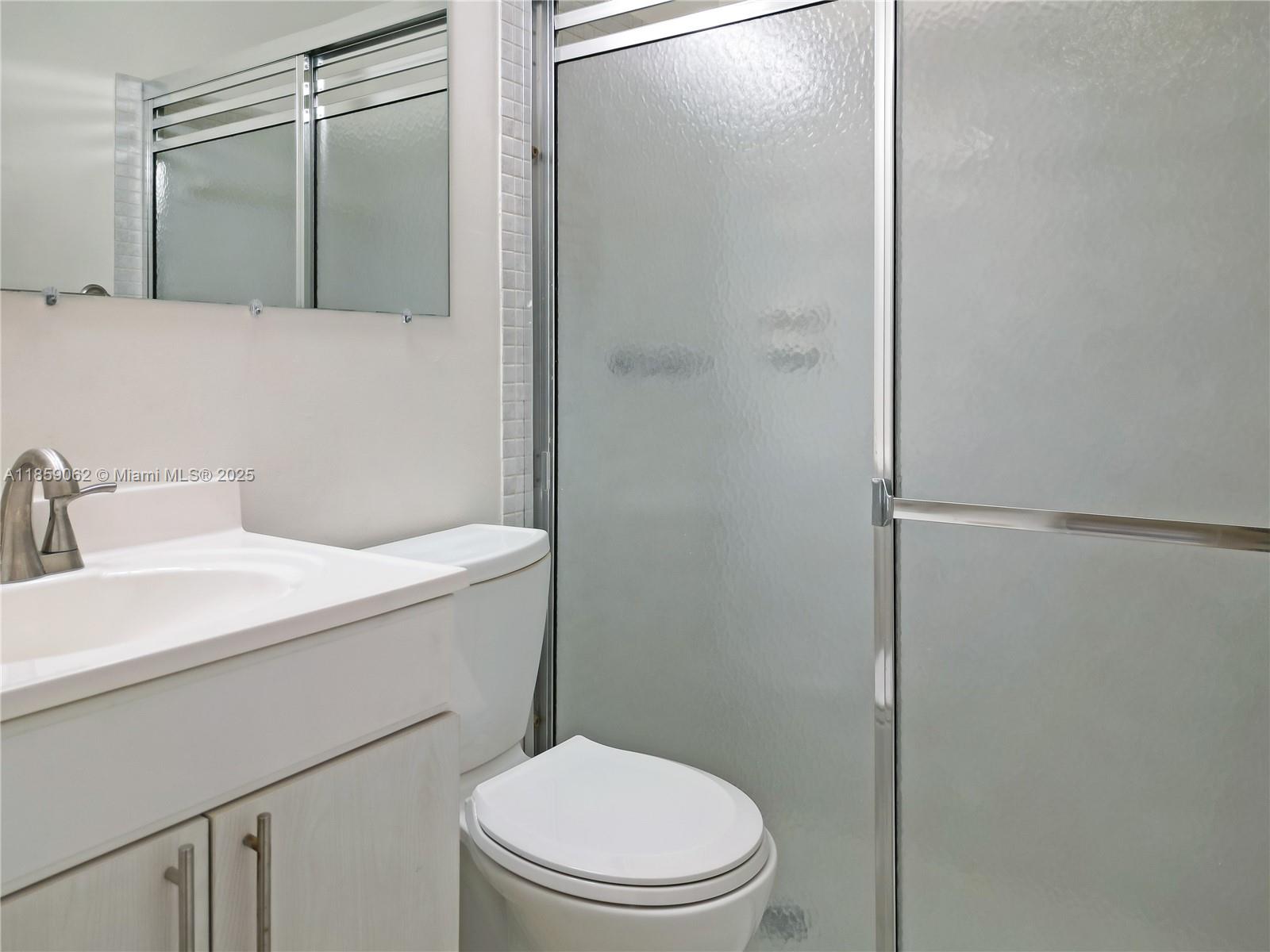 114 Essex Rd # 36 Unit: 1-36