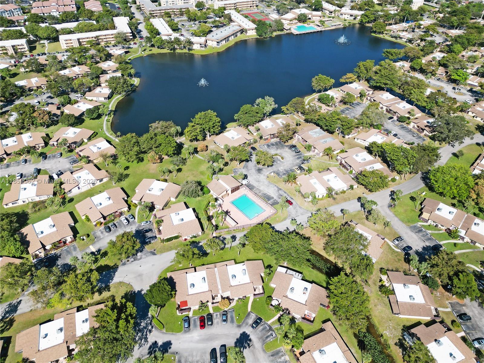 114 Essex Rd # 36 Unit: 1-36