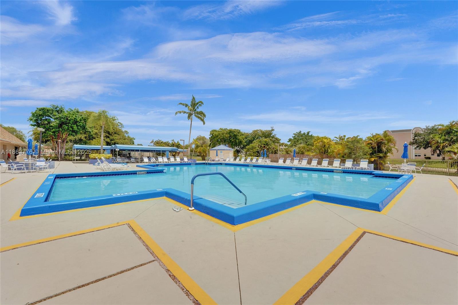 10332 Sunrise Lakes Blvd Unit: 206