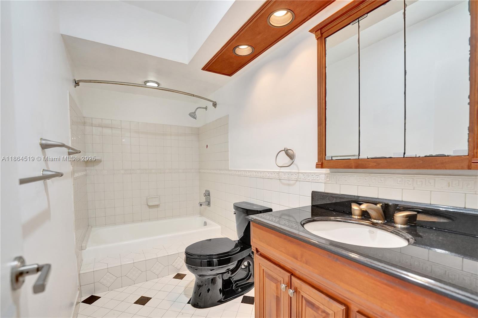 5708 Mulberry Dr # 5708