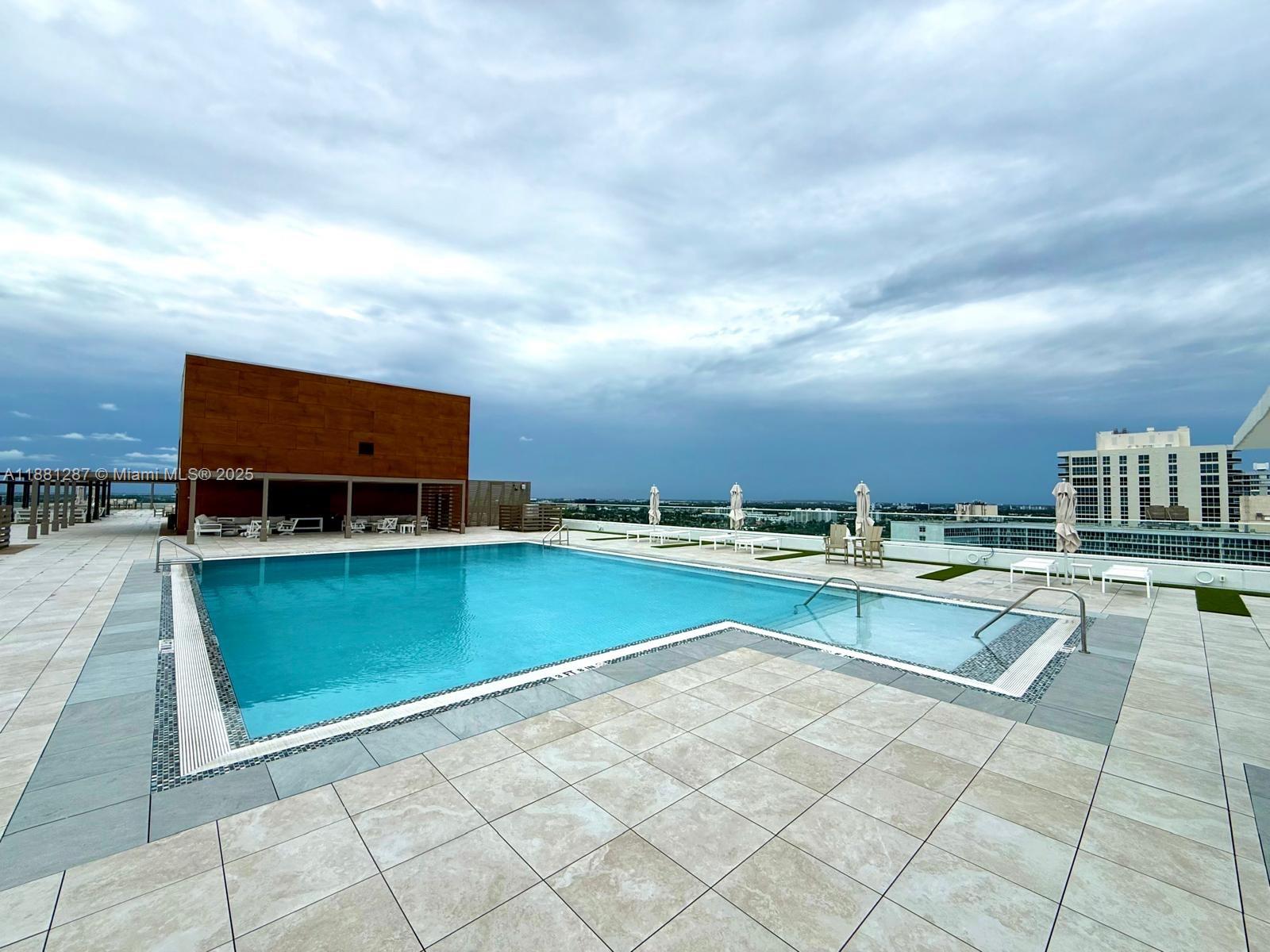 4020 Galt Ocean Dr # 904