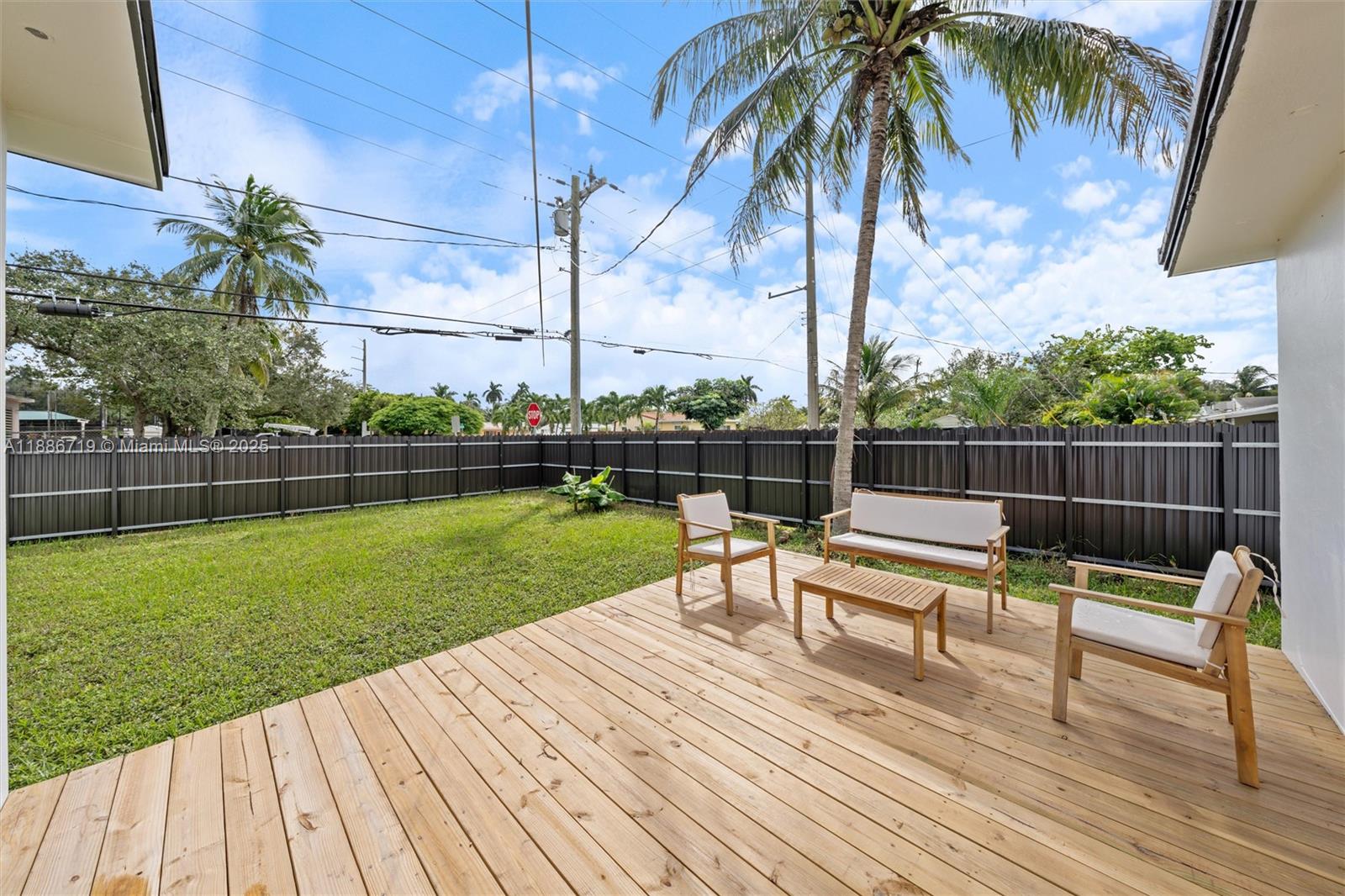 1305 N 31st Rd