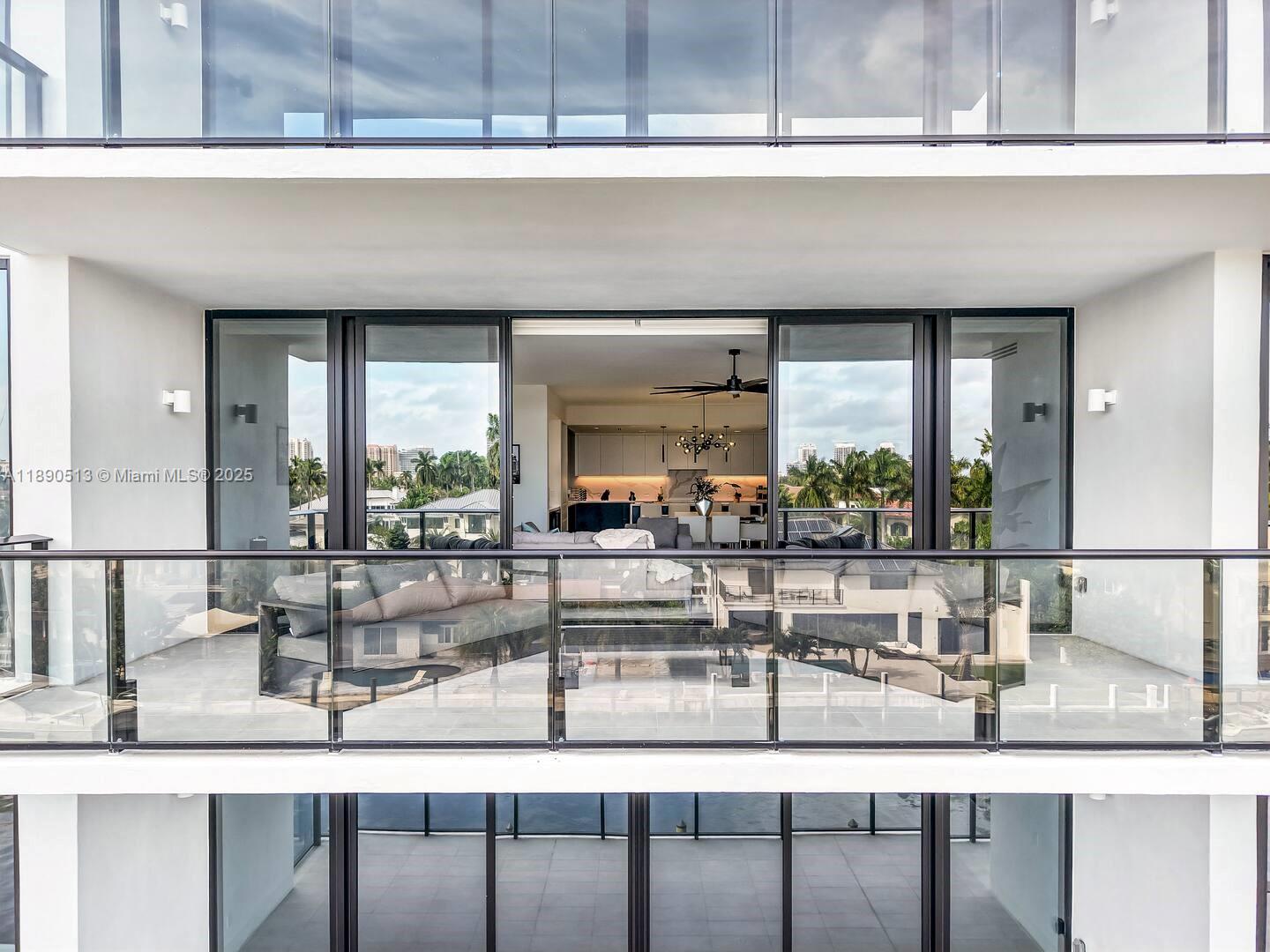 160 Isle Of Venice Dr # 402