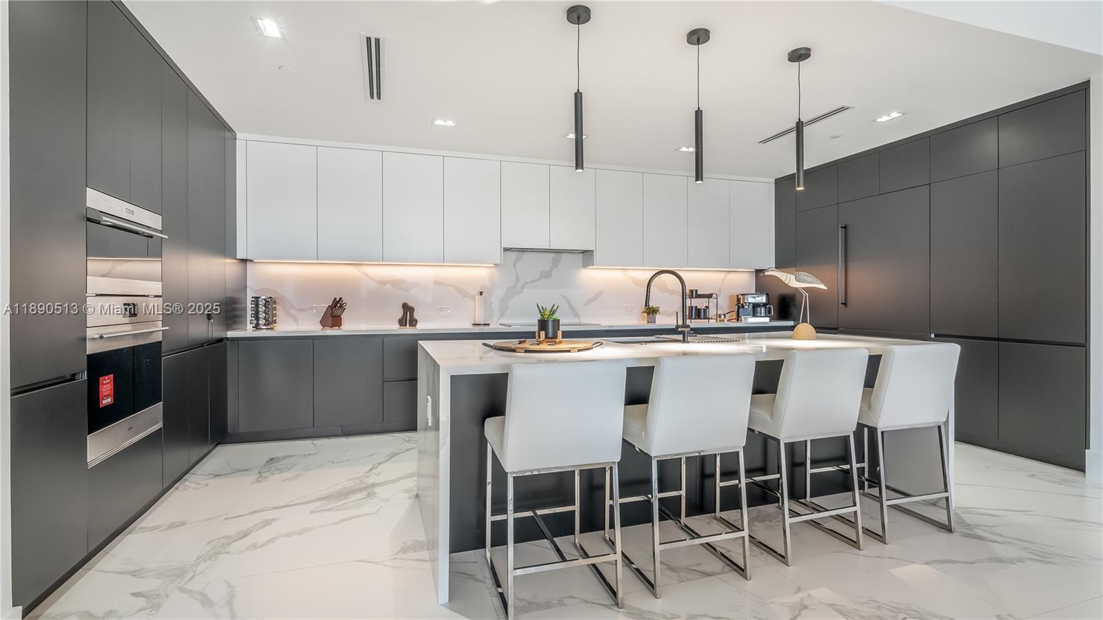 160 Isle Of Venice Dr # 402