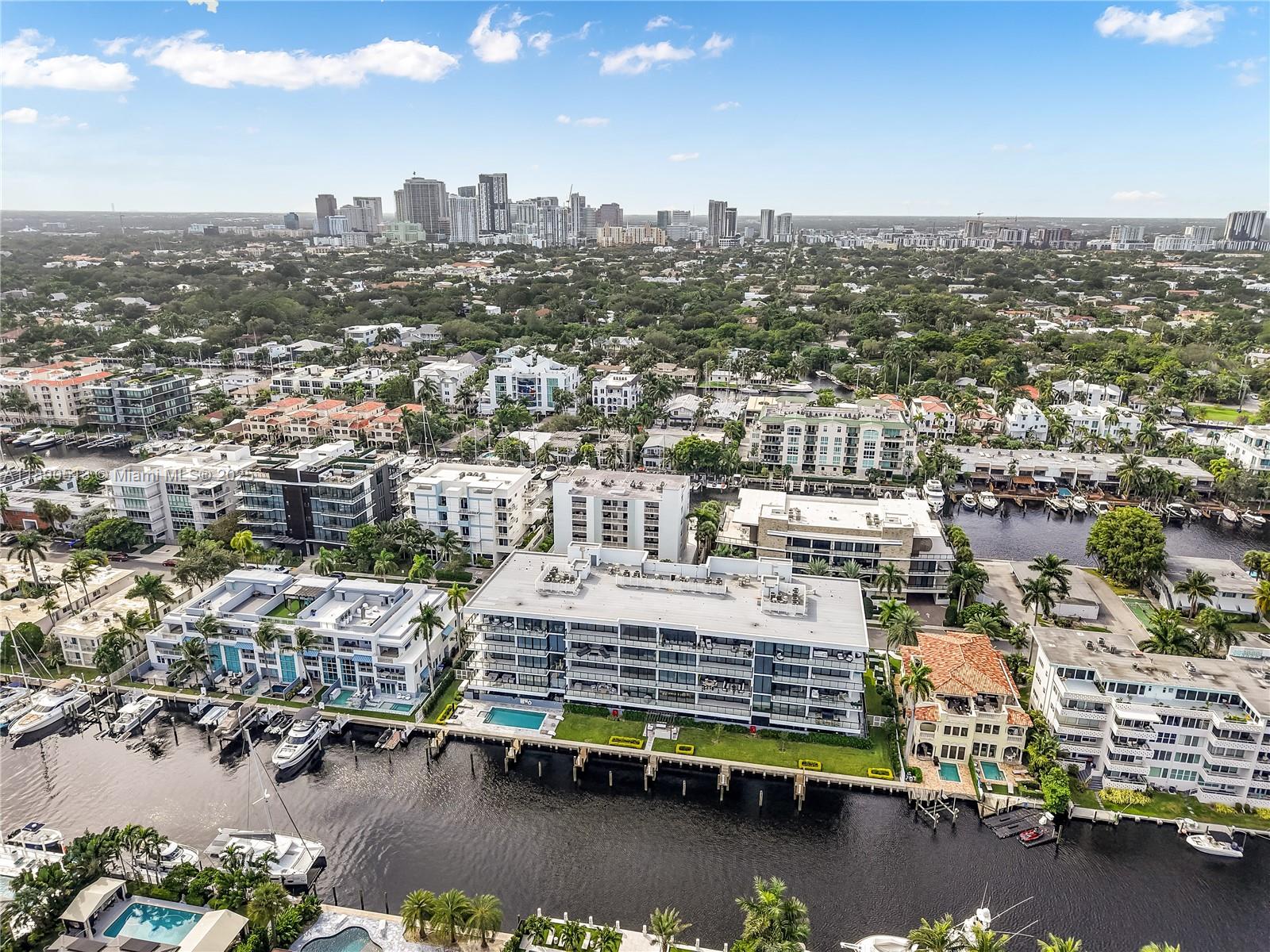 160 Isle Of Venice Dr # 402