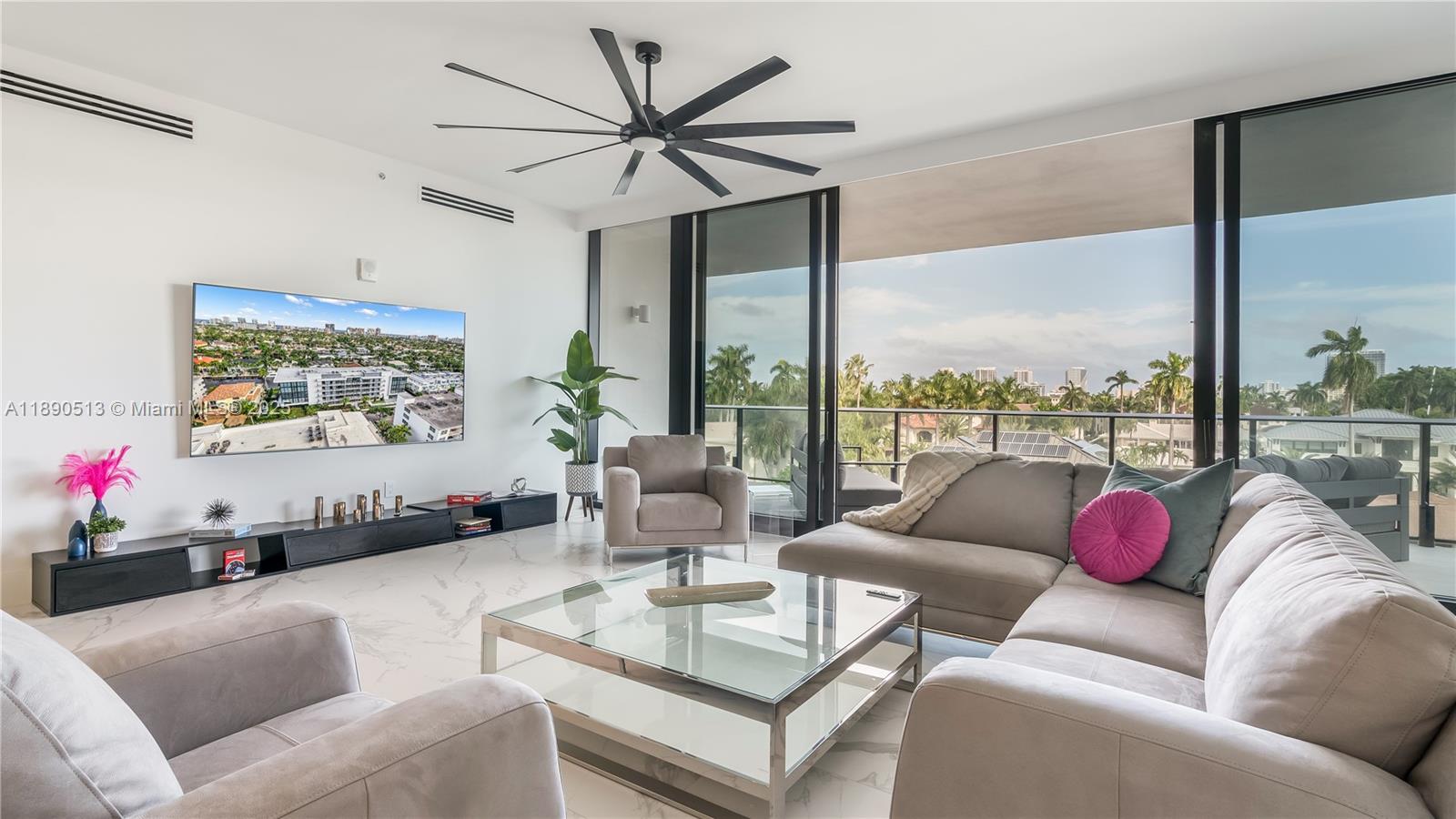 160 Isle Of Venice Dr # 402