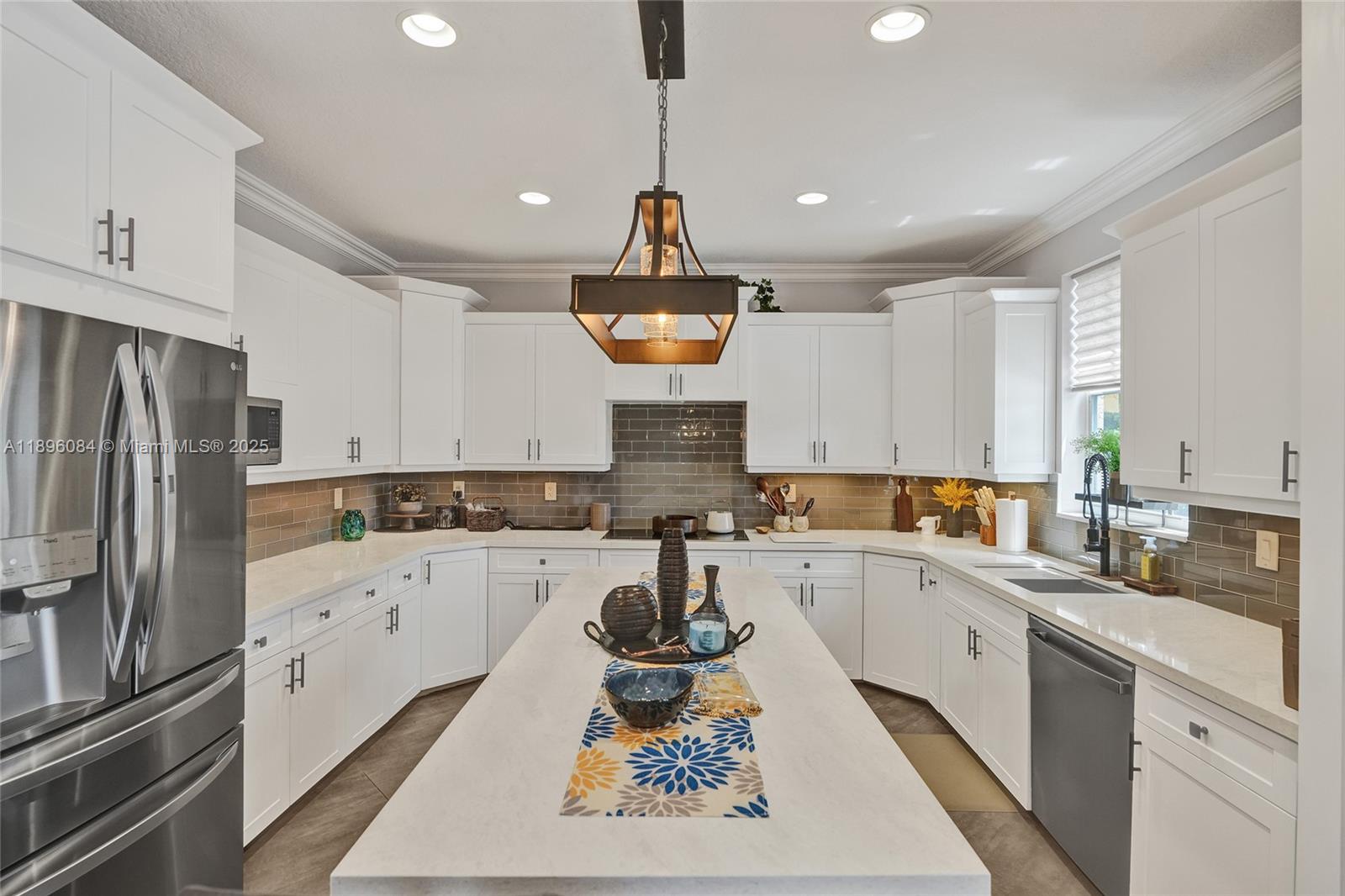 2509 Hunters Run Way