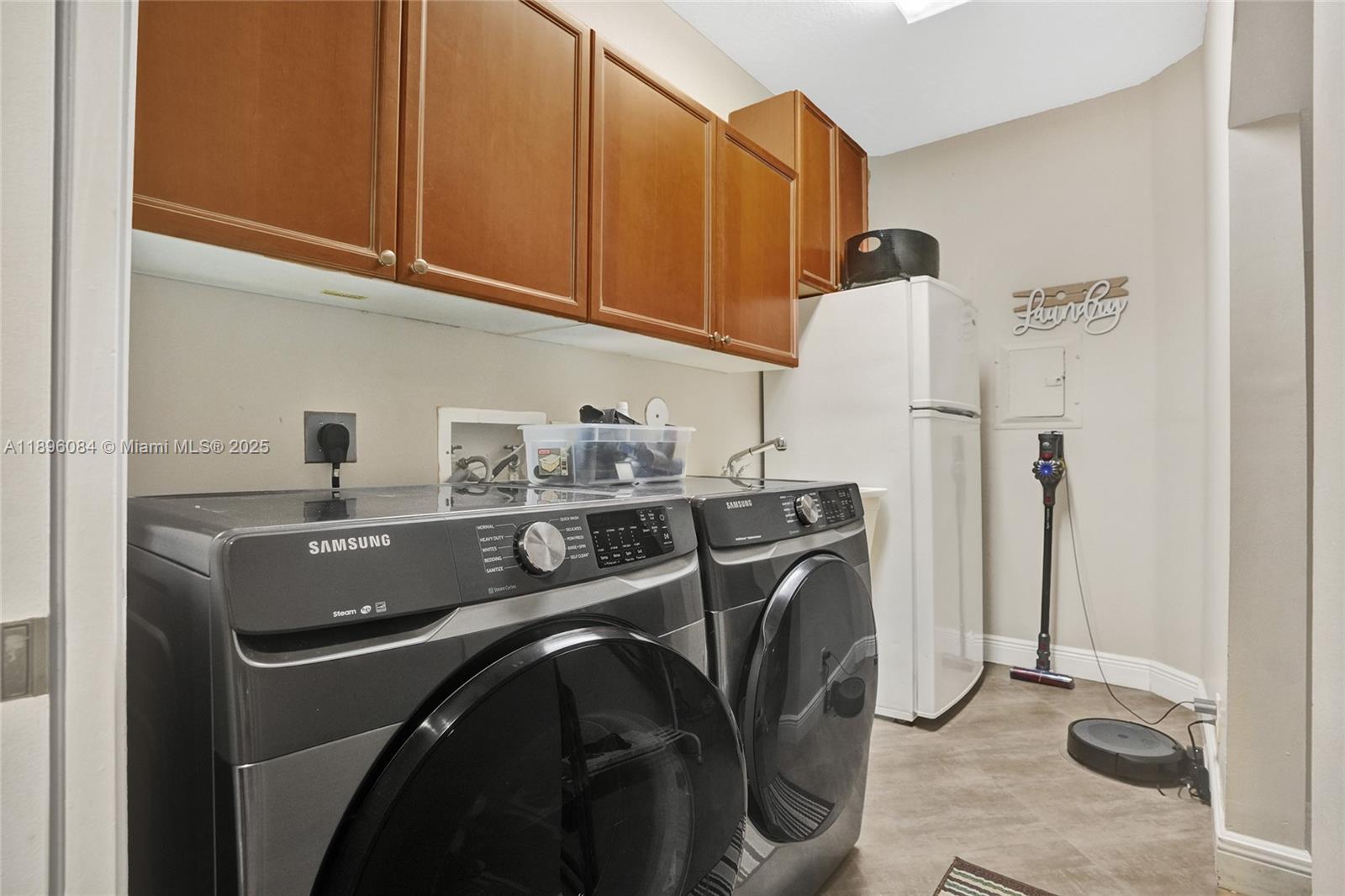 2509 Hunters Run Way