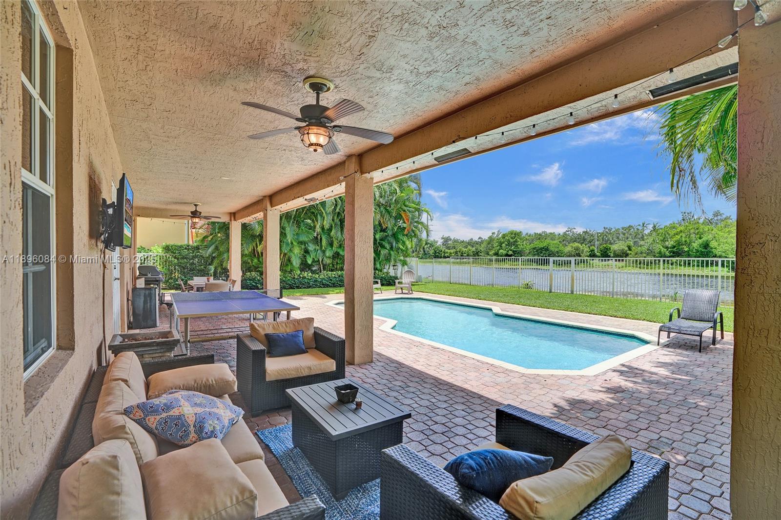 2509 Hunters Run Way