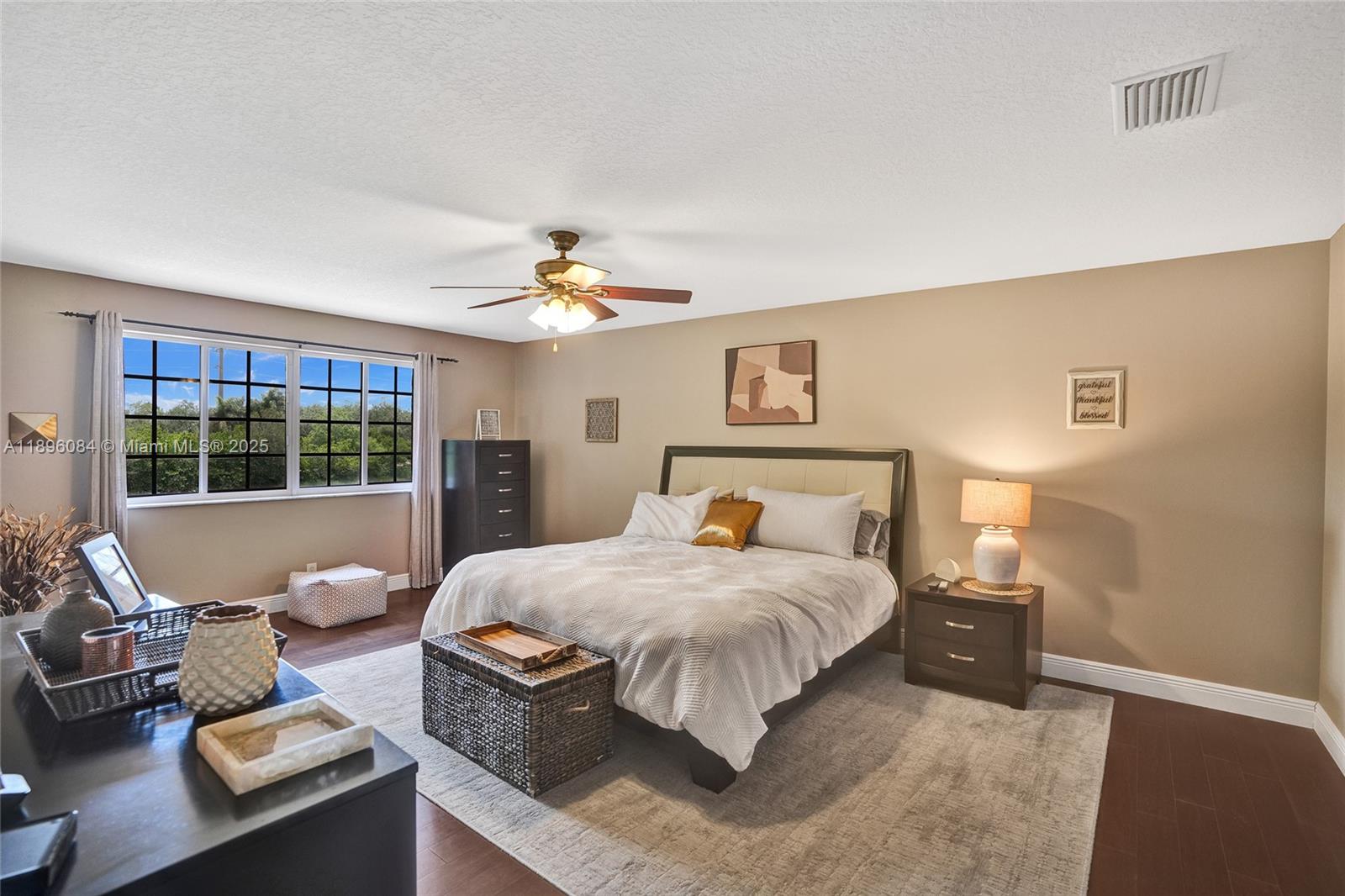 2509 Hunters Run Way