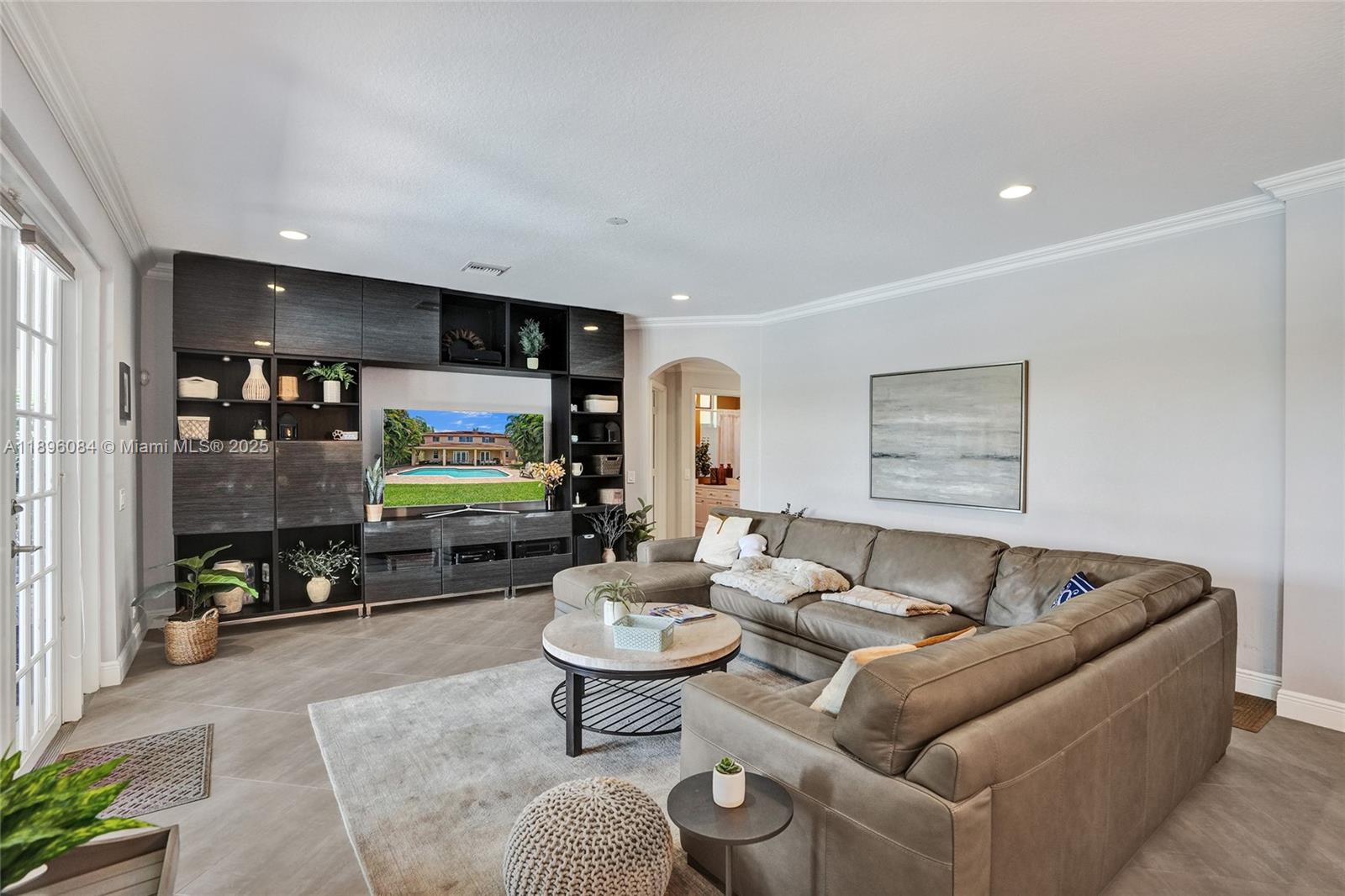 2509 Hunters Run Way