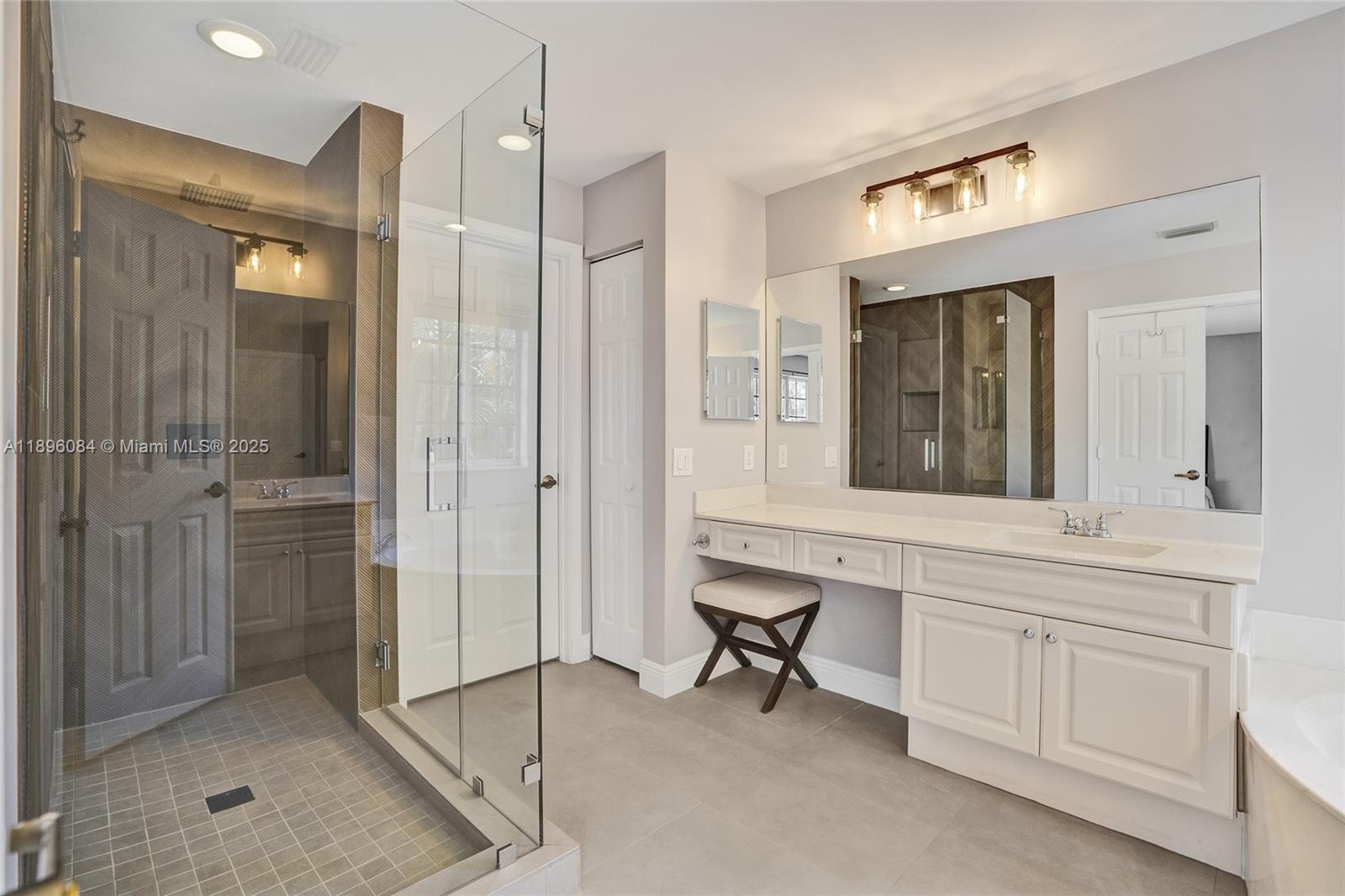 2509 Hunters Run Way