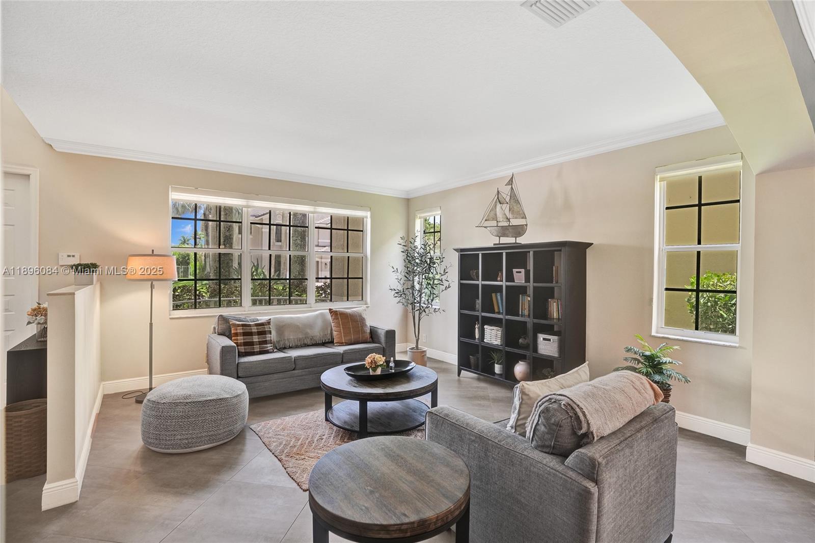 2509 Hunters Run Way