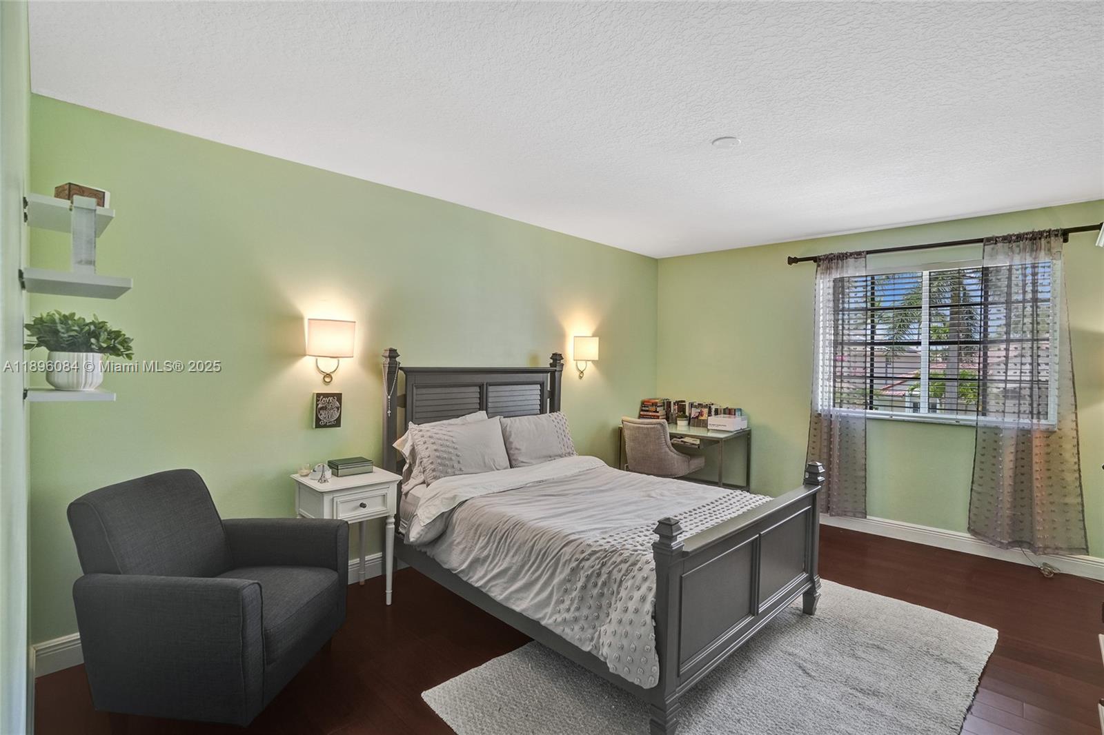 2509 Hunters Run Way