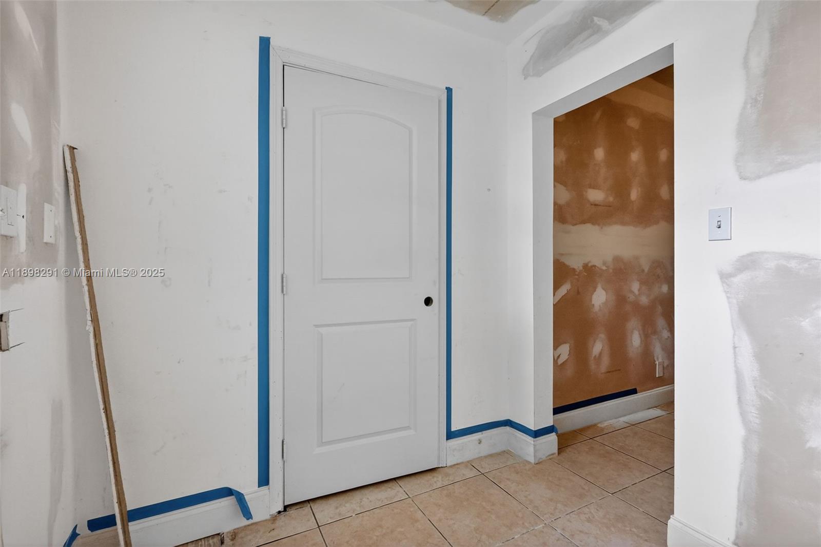 1537 NW 70th St, Miami