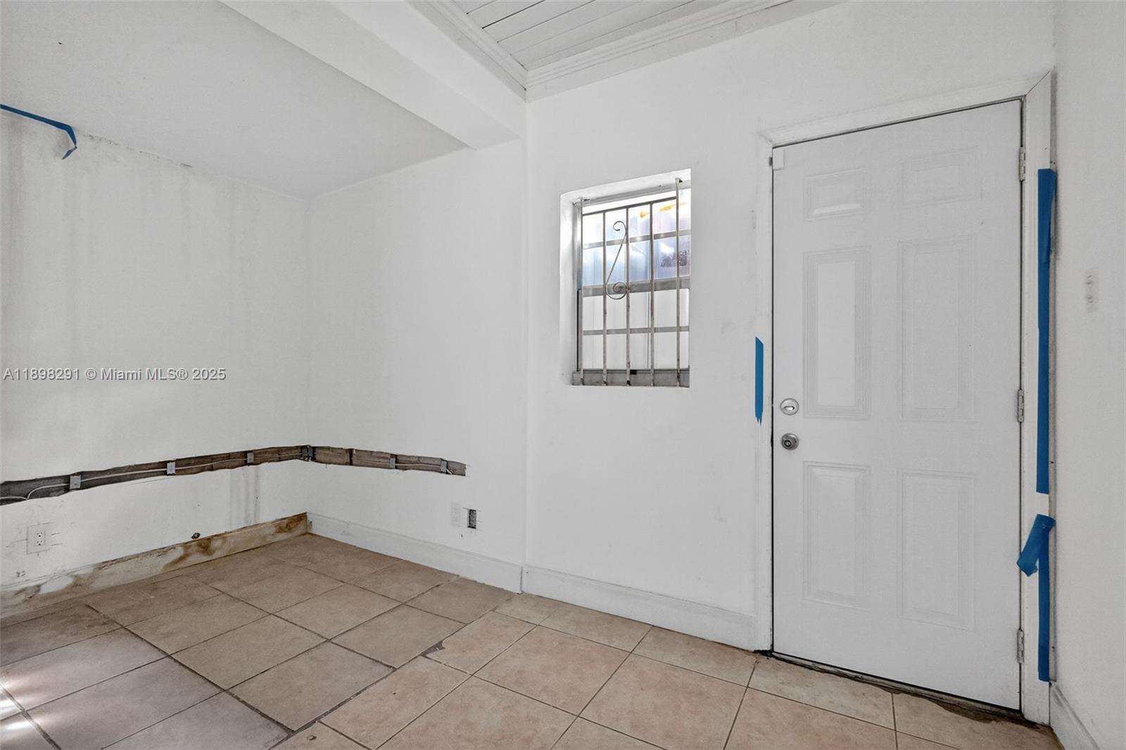 1537 NW 70th St, Miami