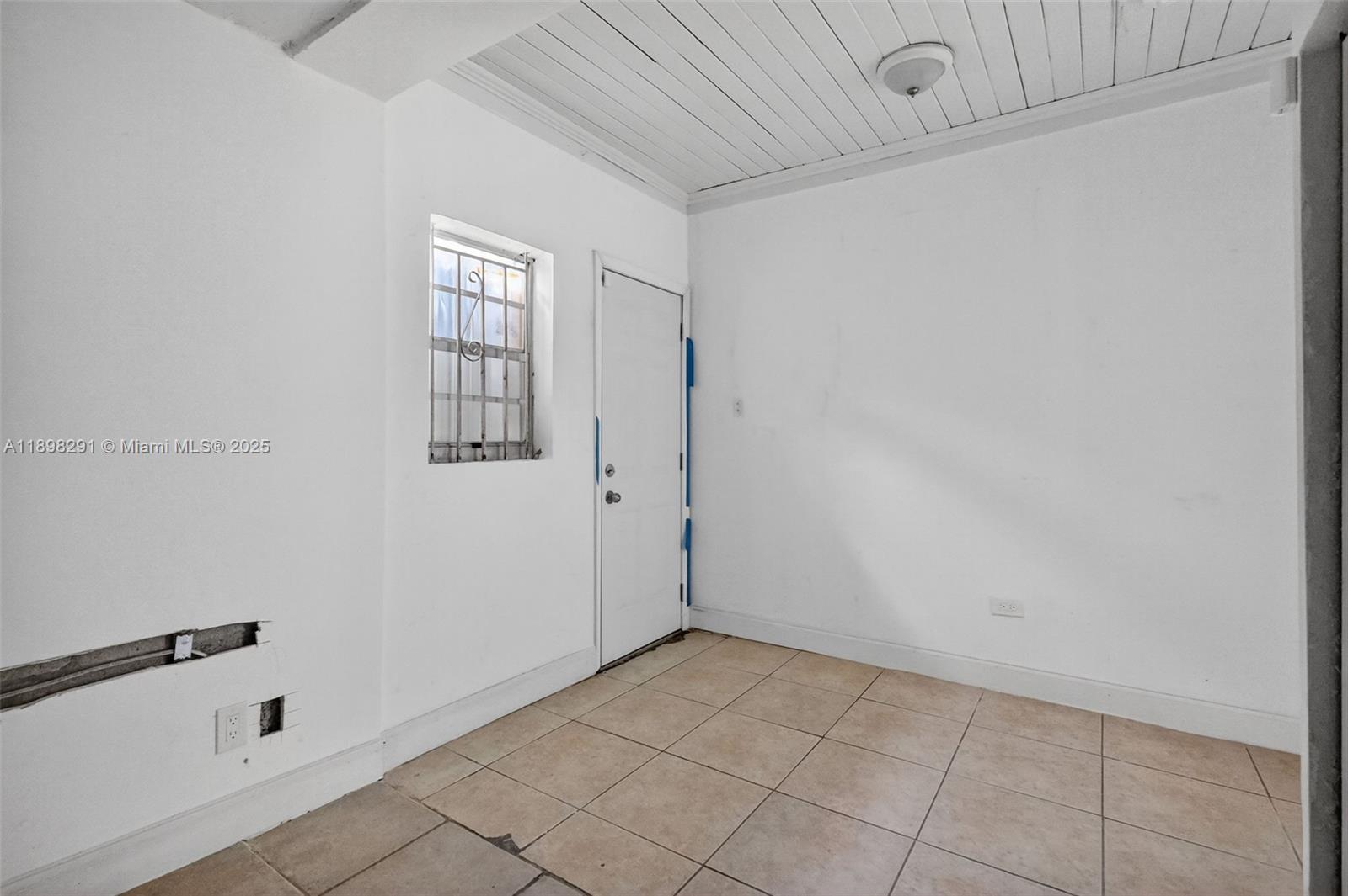 1537 NW 70th St, Miami