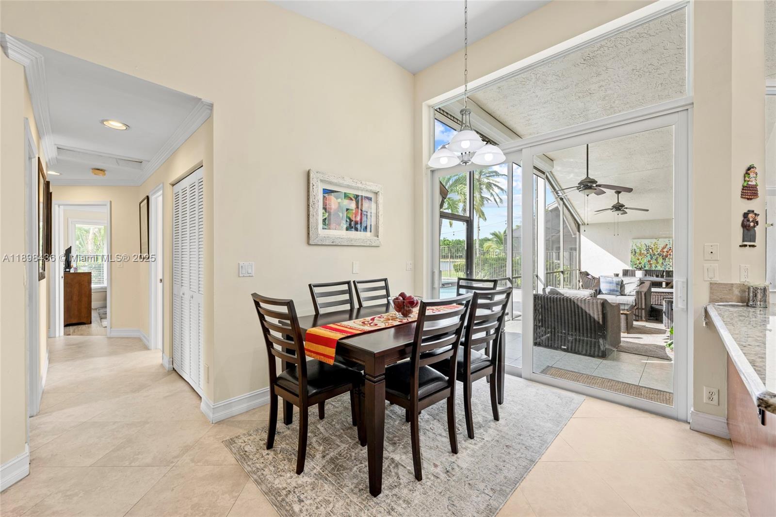 985 Spoonbill Cir, Weston