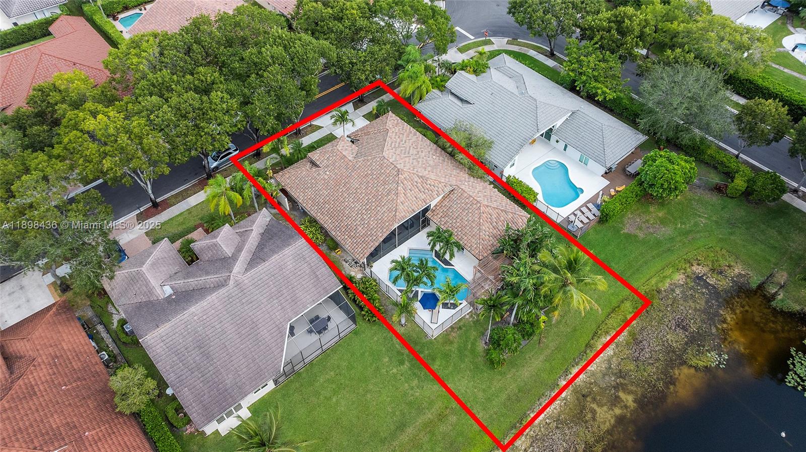 985 Spoonbill Cir, Weston