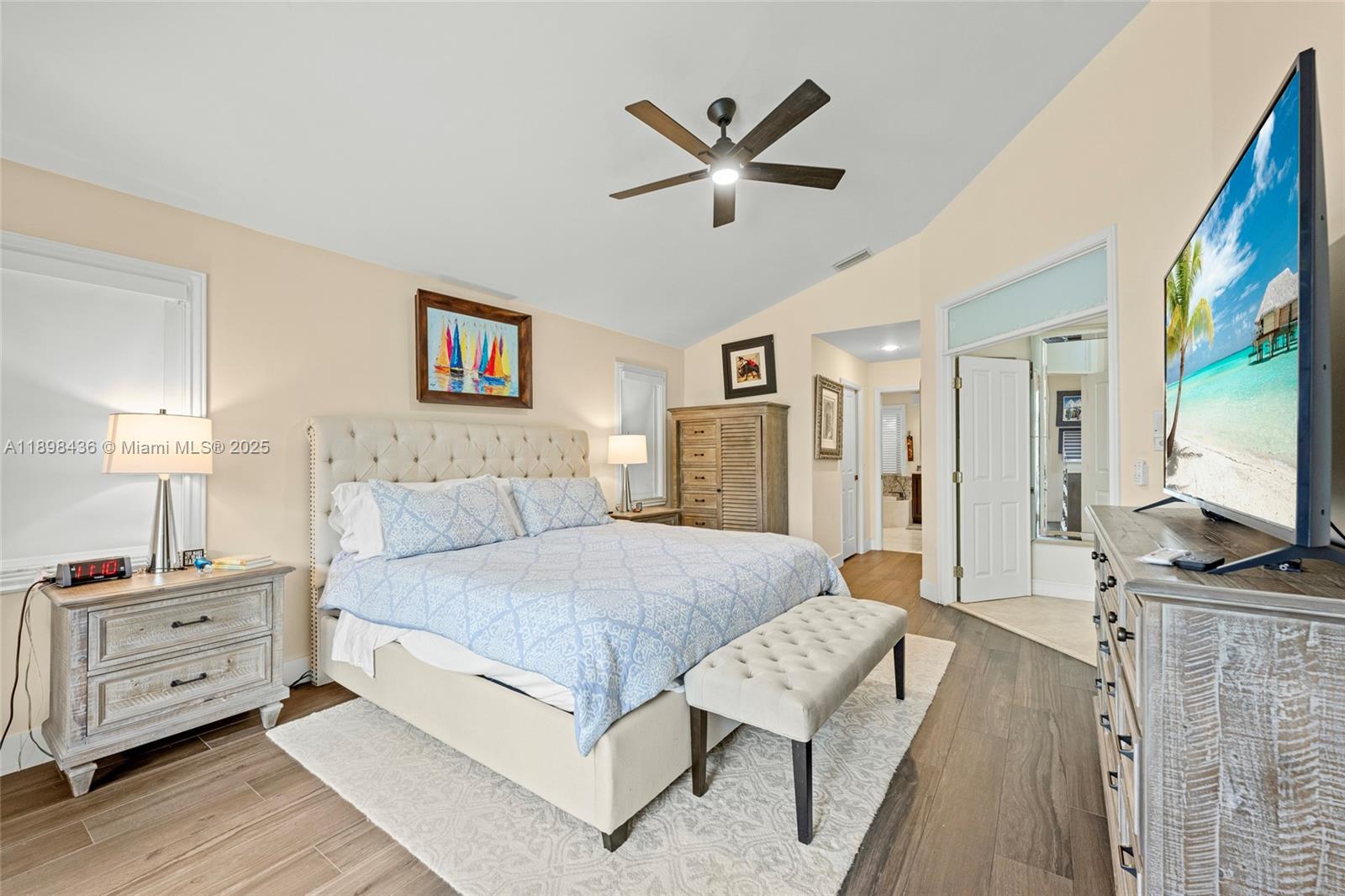 985 Spoonbill Cir, Weston