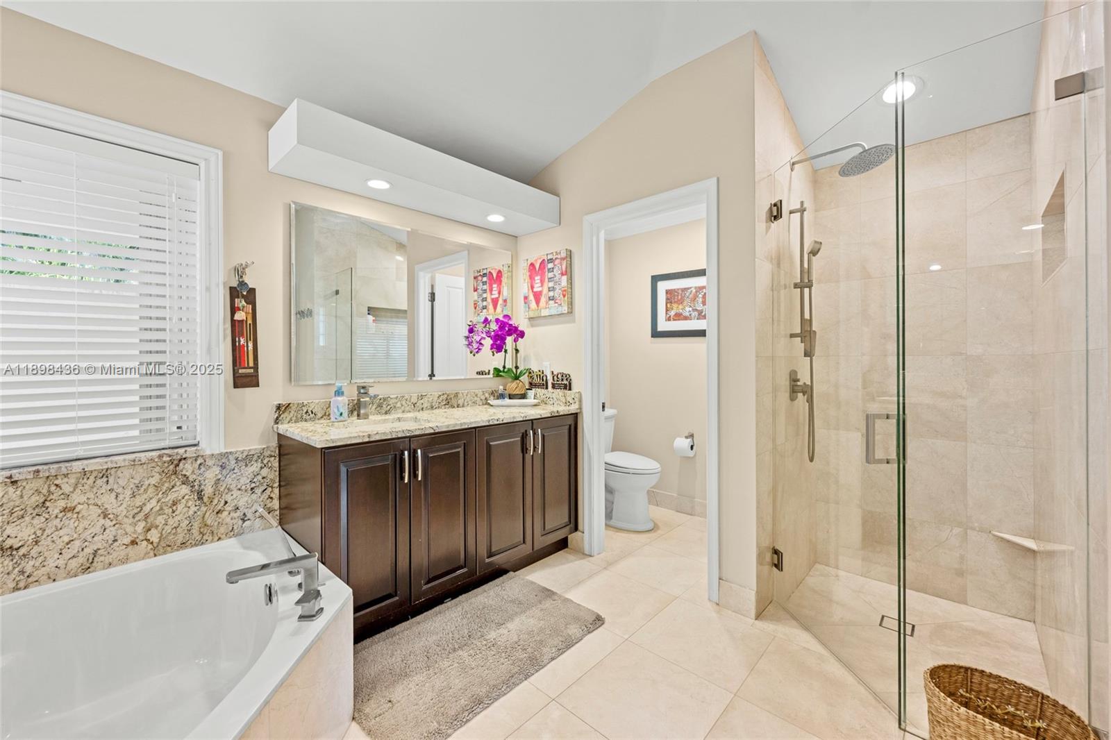 985 Spoonbill Cir, Weston