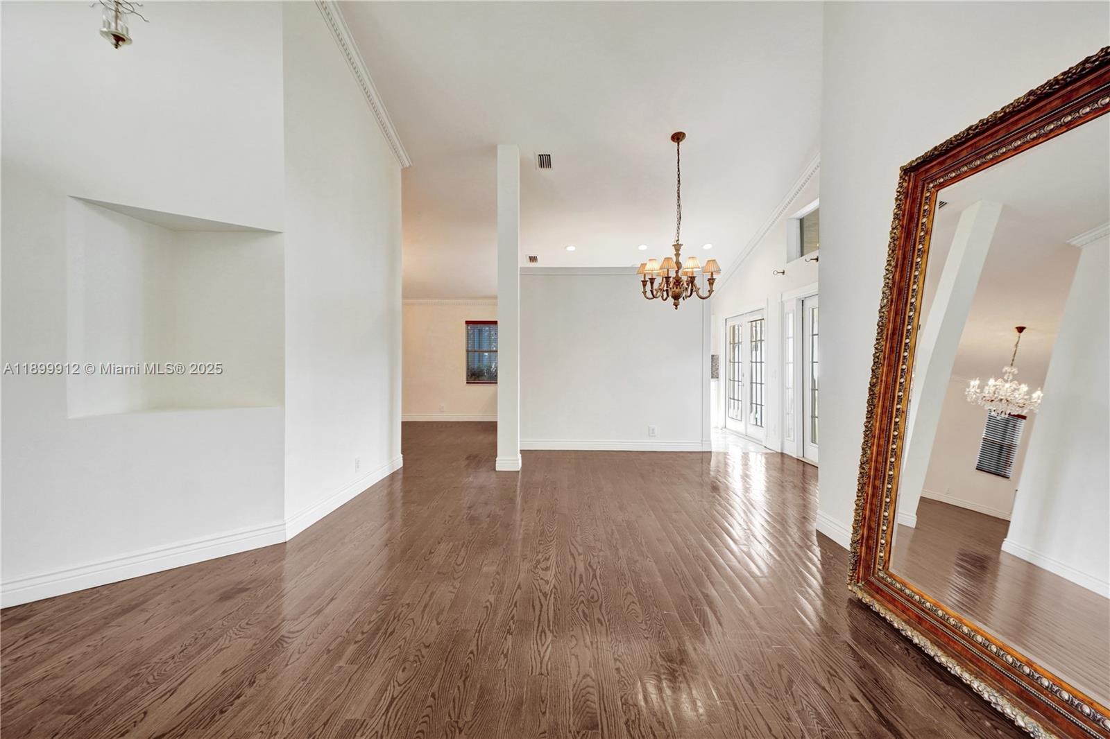 658 Stanton Dr, Weston