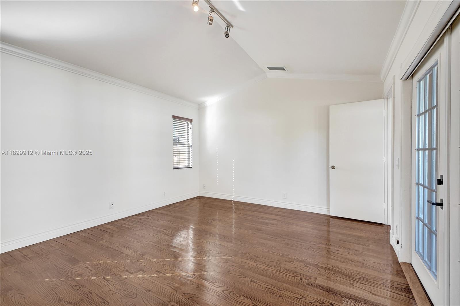 658 Stanton Dr, Weston