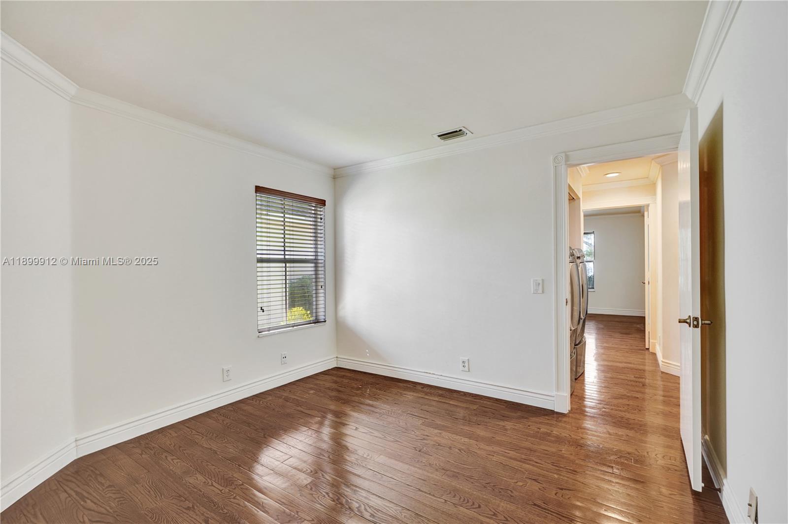 658 Stanton Dr, Weston