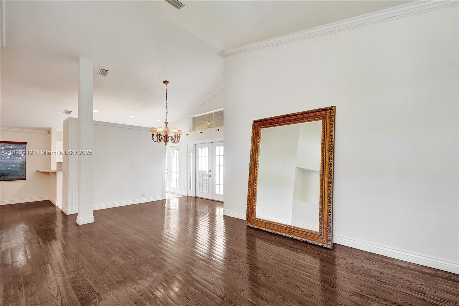 658 Stanton Dr, Weston