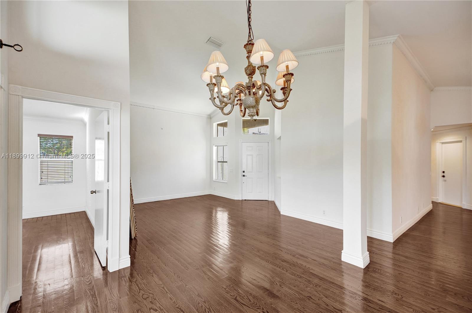 658 Stanton Dr, Weston