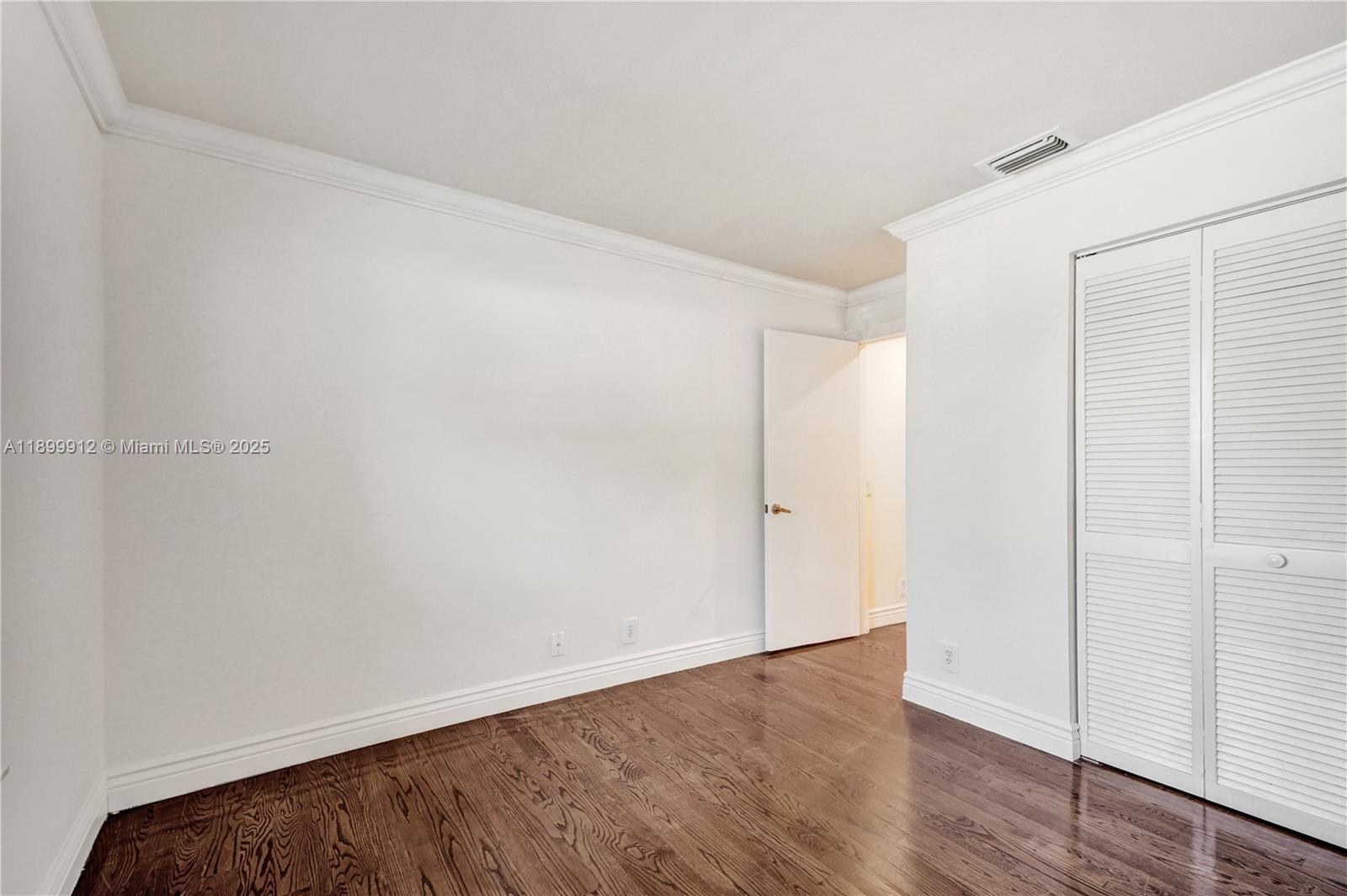 658 Stanton Dr, Weston