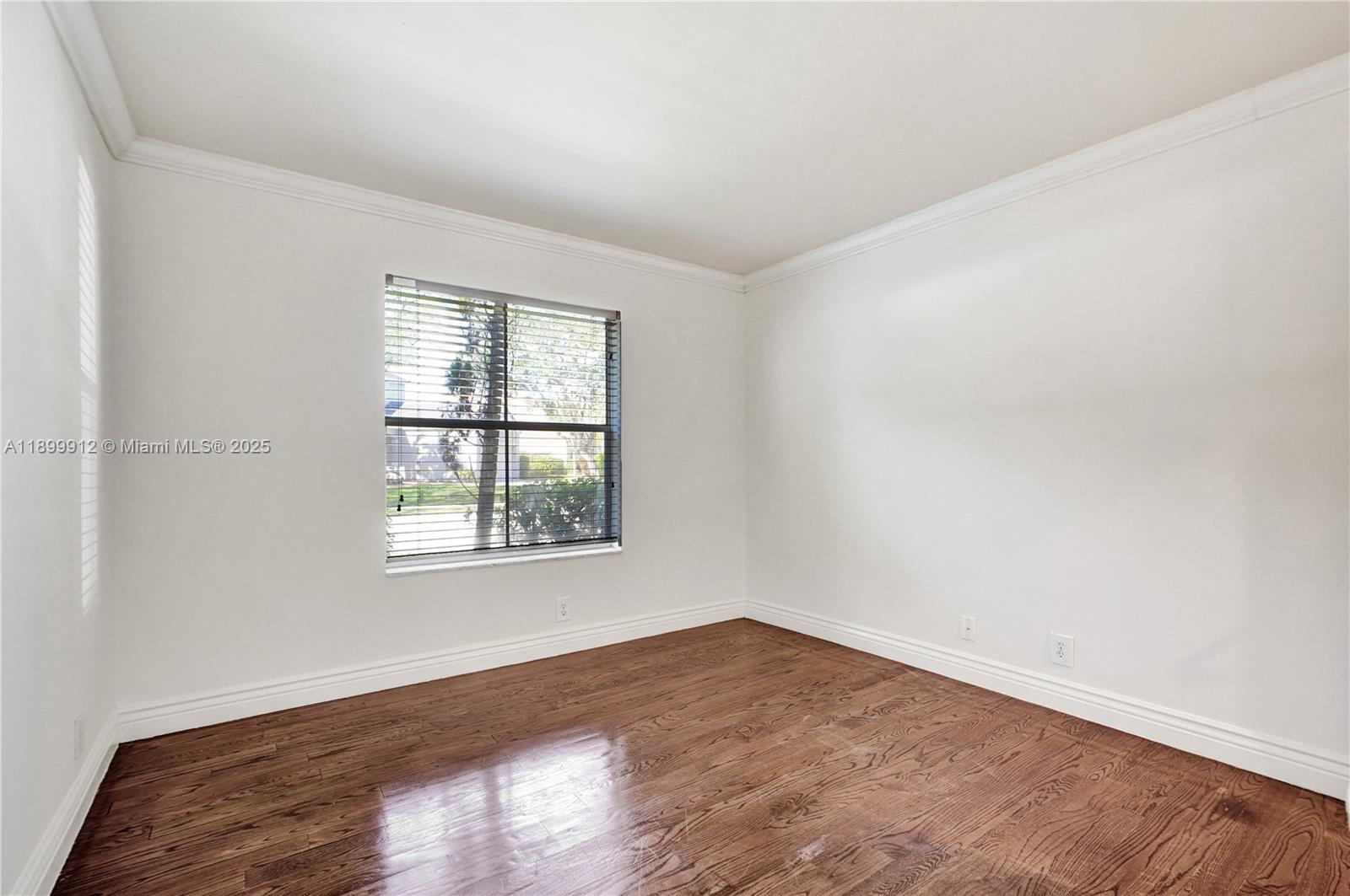 658 Stanton Dr, Weston